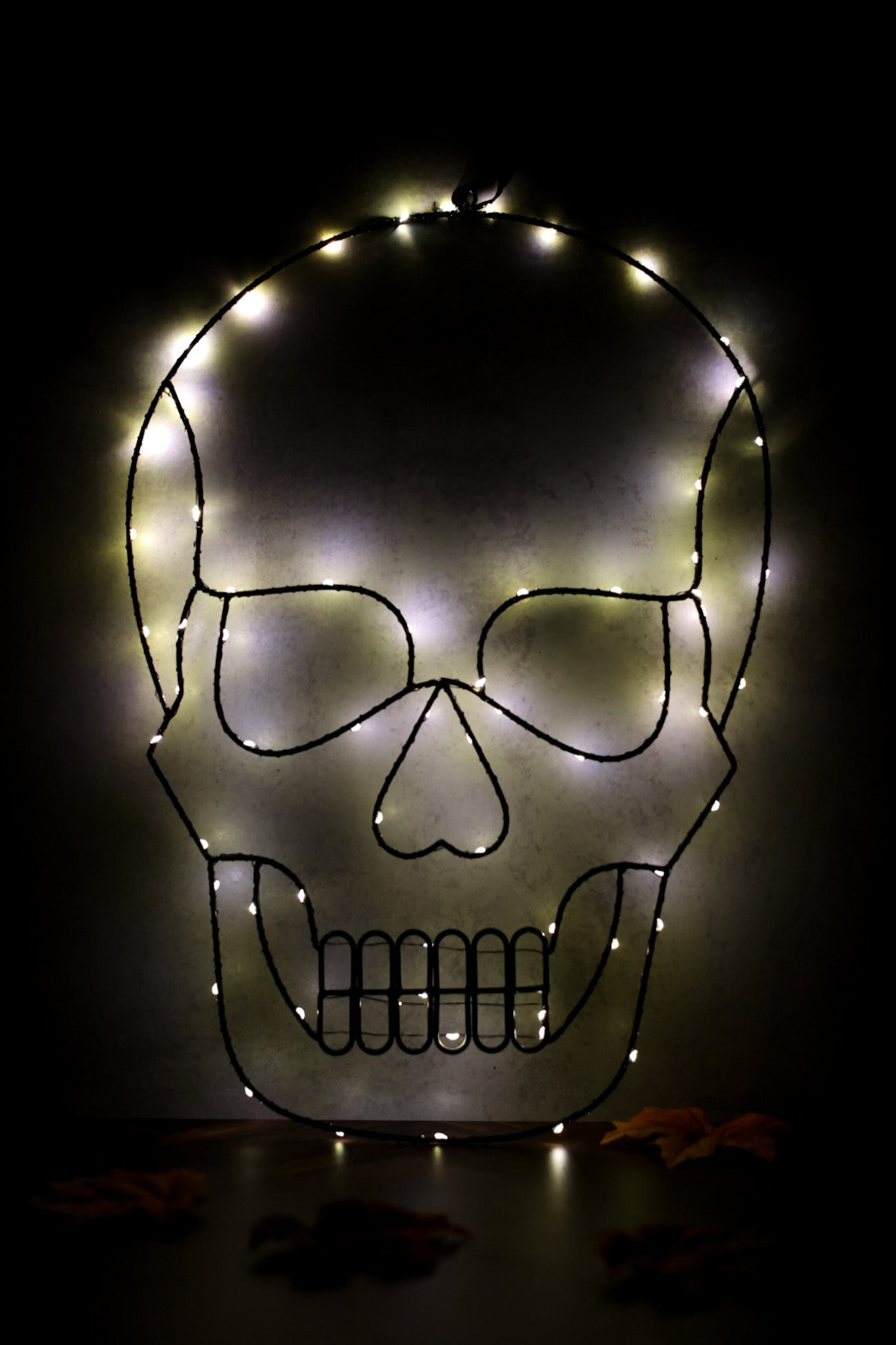 Hanging Light Up Wire Skull - Whiskey Skies - GERSON COMPANIES