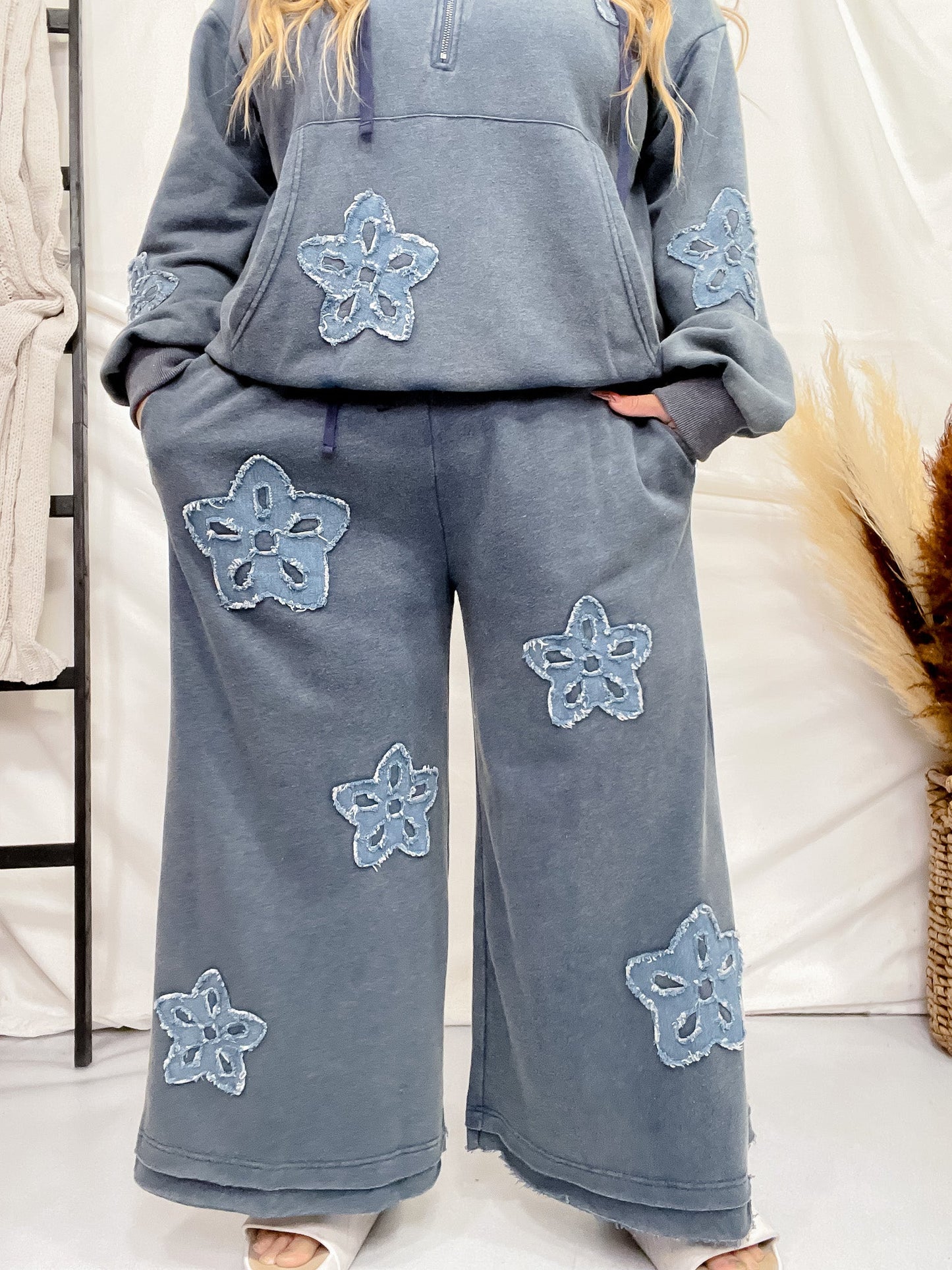 Heather Blue Flower Patch Acid Washed Cropped Palazzo Pants - Whiskey Skies - ODDI