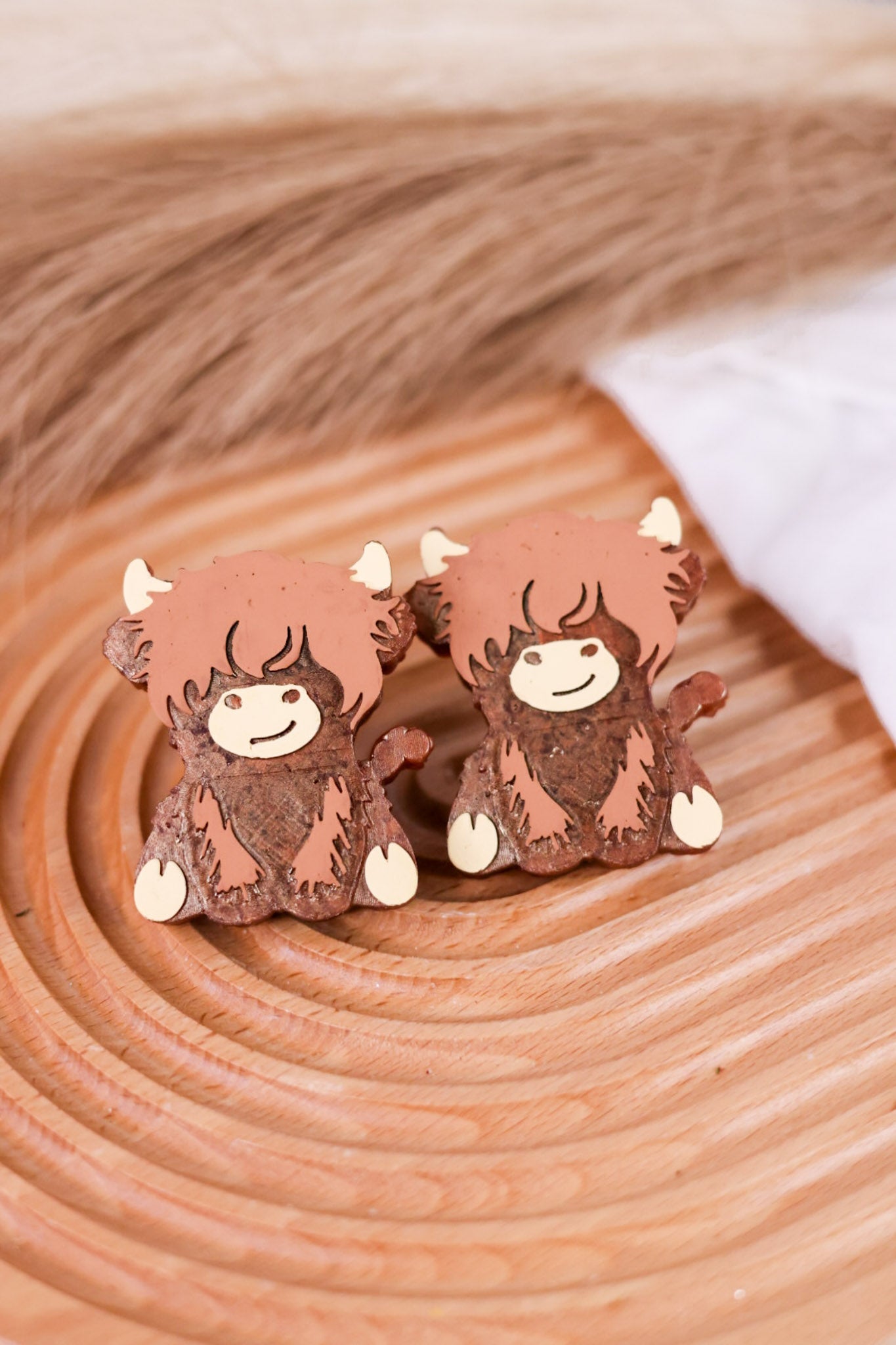 Highland Cow Vent Clip Freshies (2 Scents) - Whiskey Skies - BUG AND BEAN FRESHIES