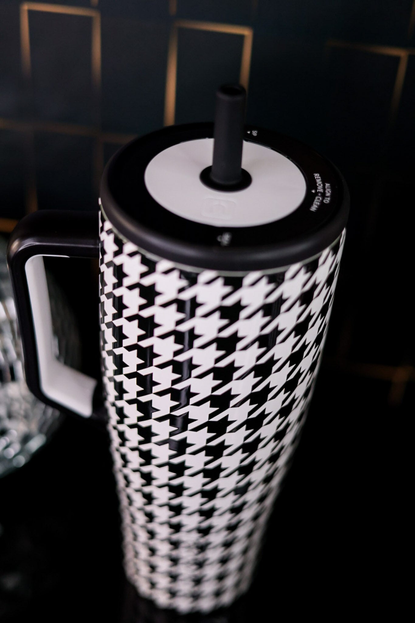 Houndstooth 40oz Era Tumbler - Whiskey Skies - BRUMATE