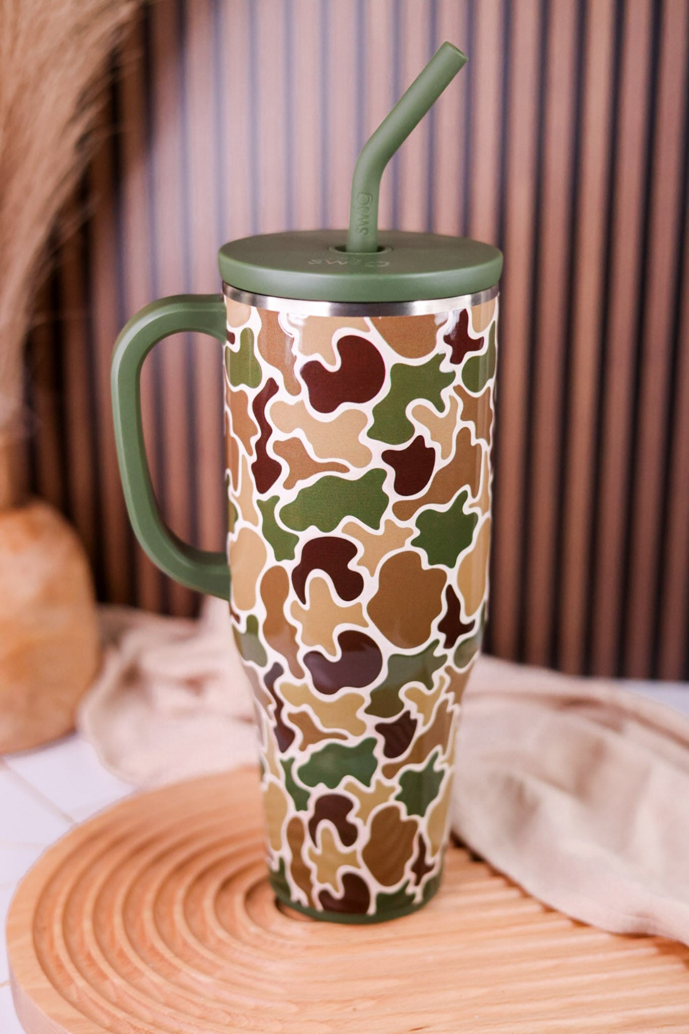 Hunting Camo 40oz Mega Mug - Whiskey Skies - SWIG LIFE