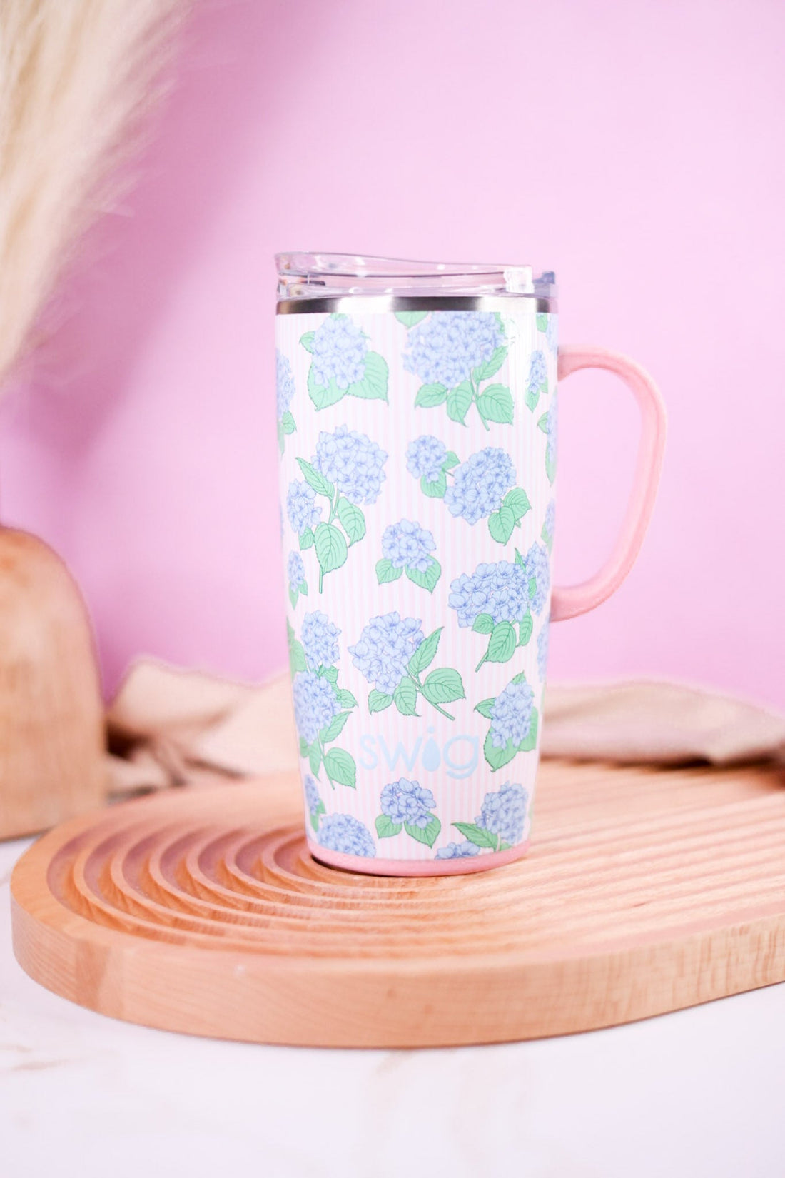 Hydrangeas 22oz Travel Mug - Whiskey Skies - SWIG LIFE