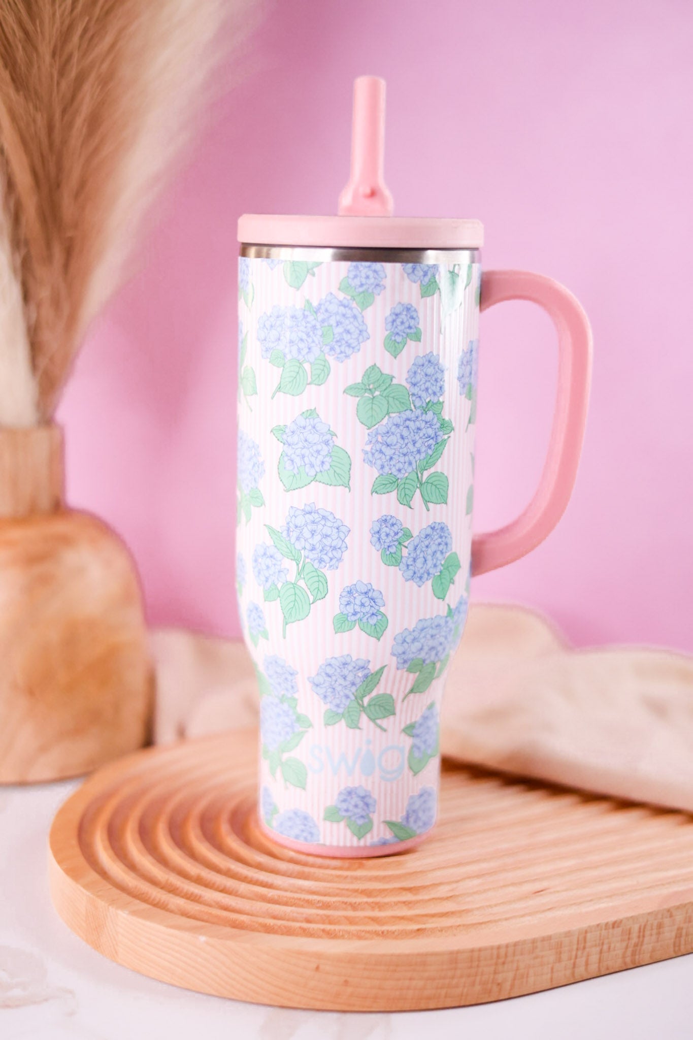 Hydrangeas 30oz Mega Mug - Whiskey Skies - SWIG LIFE