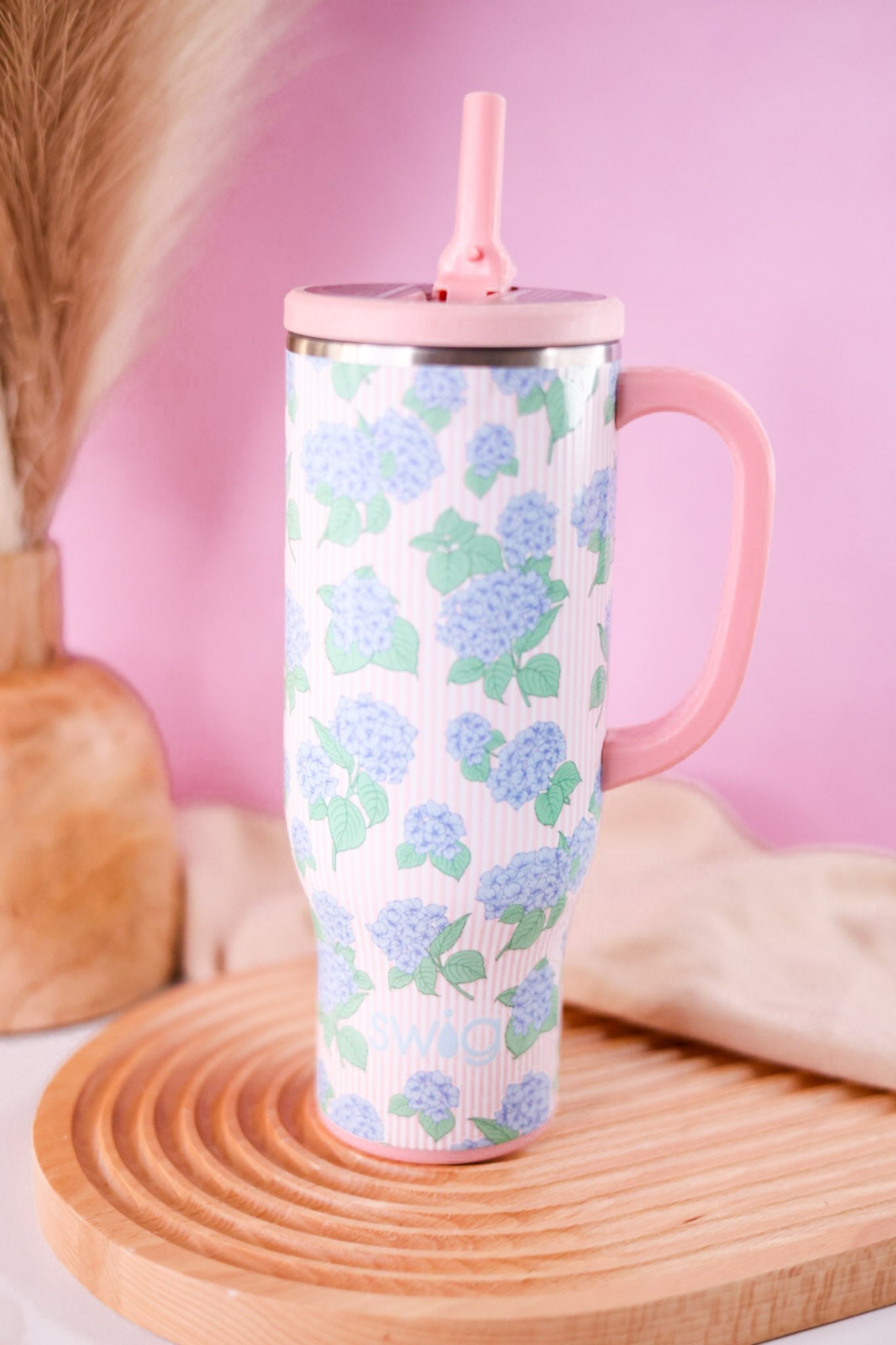 Hydrangeas 30oz Mega Mug - Whiskey Skies - SWIG LIFE