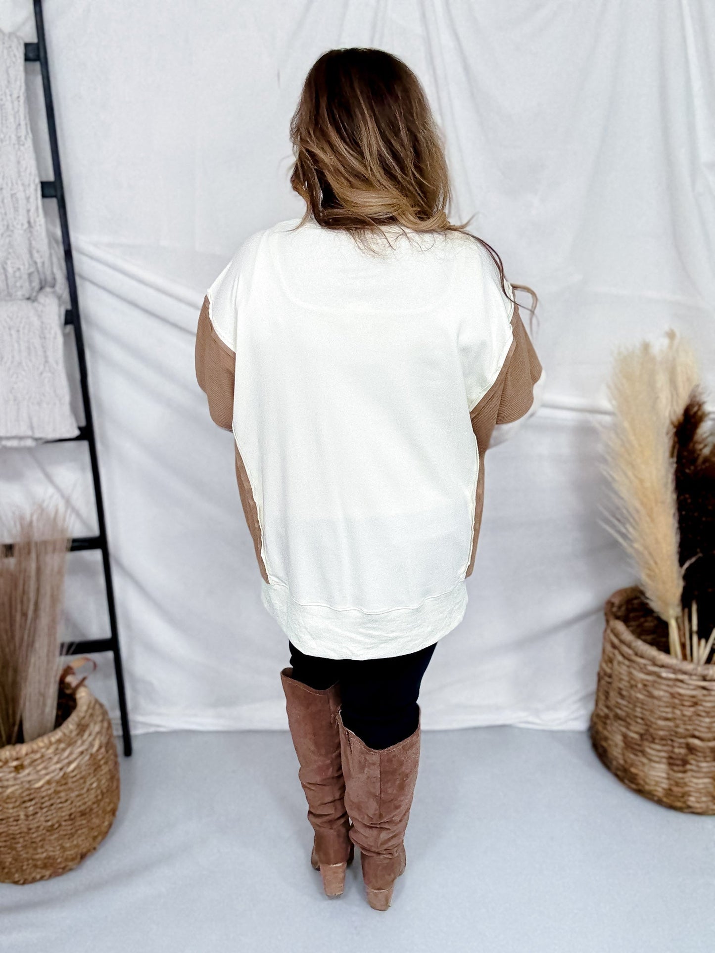 Ivory Pullover Sweater With Ribbed Color Block Sleeves - Whiskey Skies - ODDI