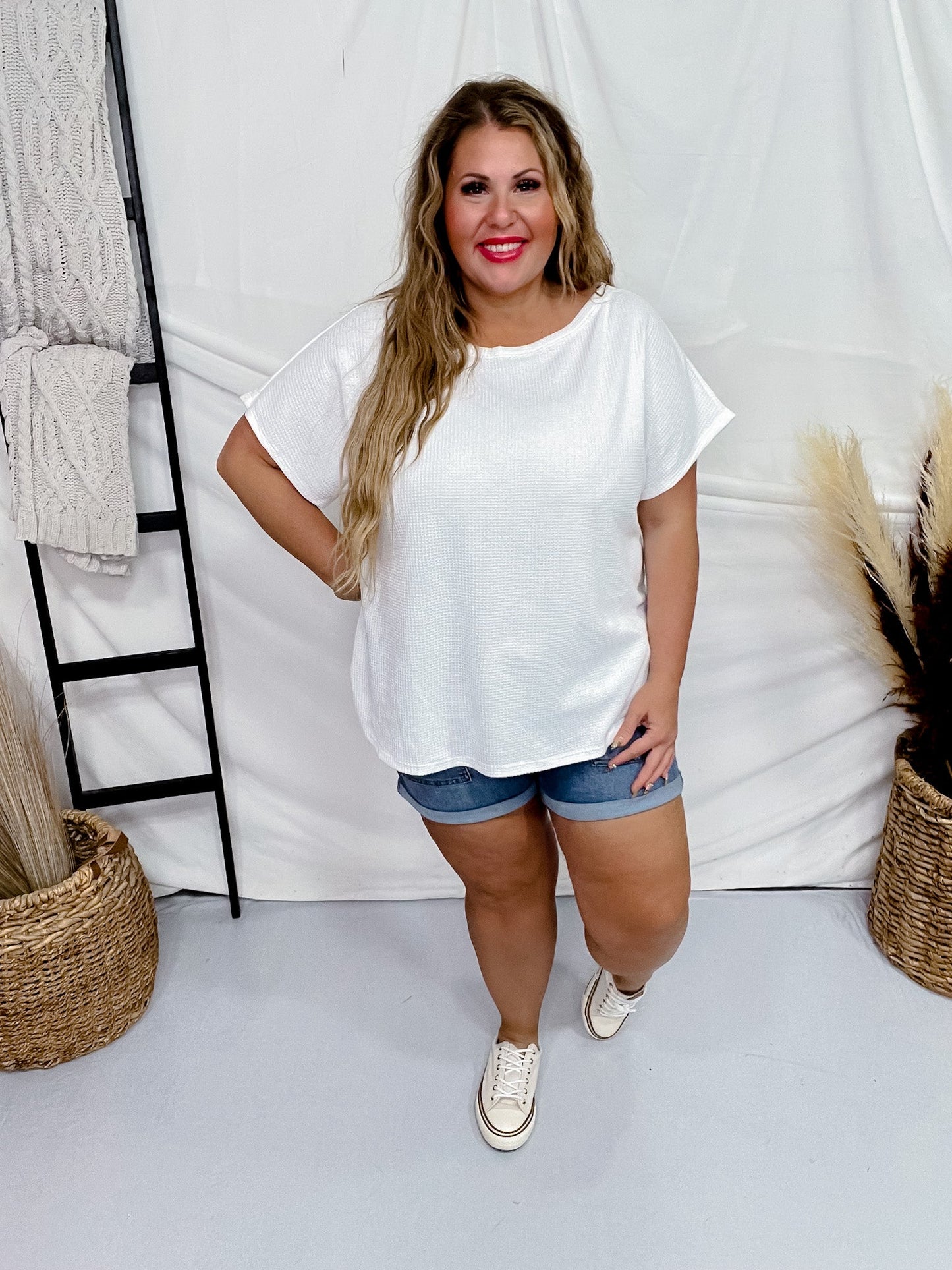 Ivory Short Sleeve Waffle Tunic Top - Whiskey Skies - ANDREE BY UNIT