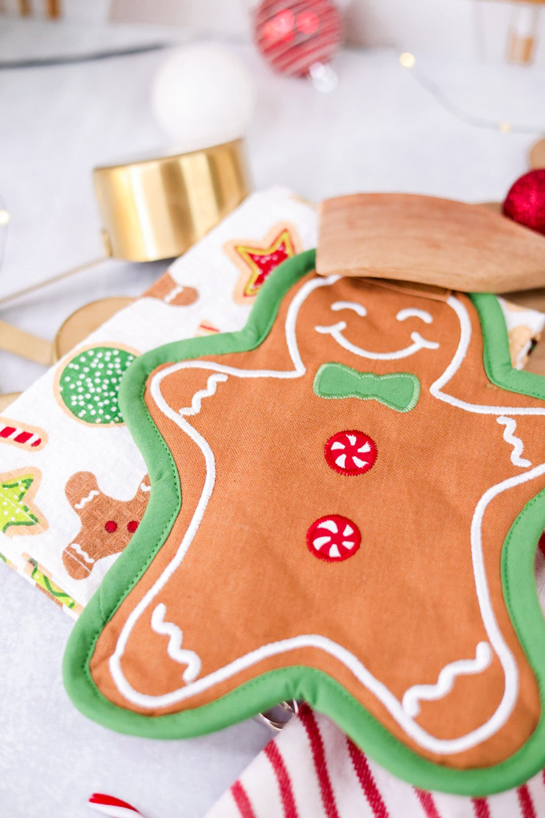 Jolly Gingerbread Man Potholder Gift Set - Whiskey Skies - DII - DESIGN IMPORTS