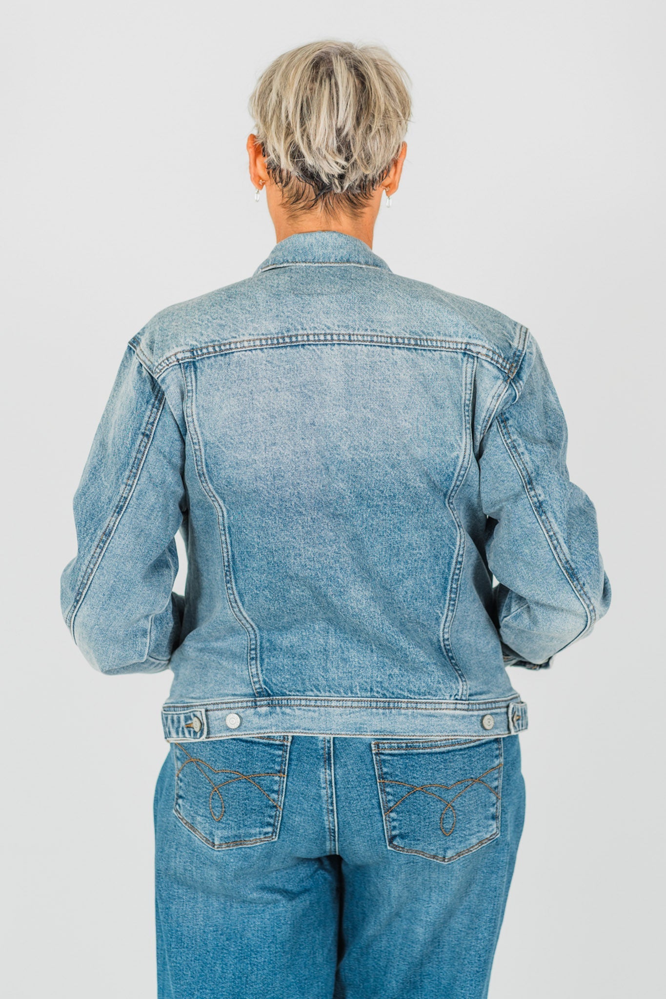 Judy Blue Boyfriend Rigid Magic Jean Jacket - Whiskey Skies - JUDY BLUE