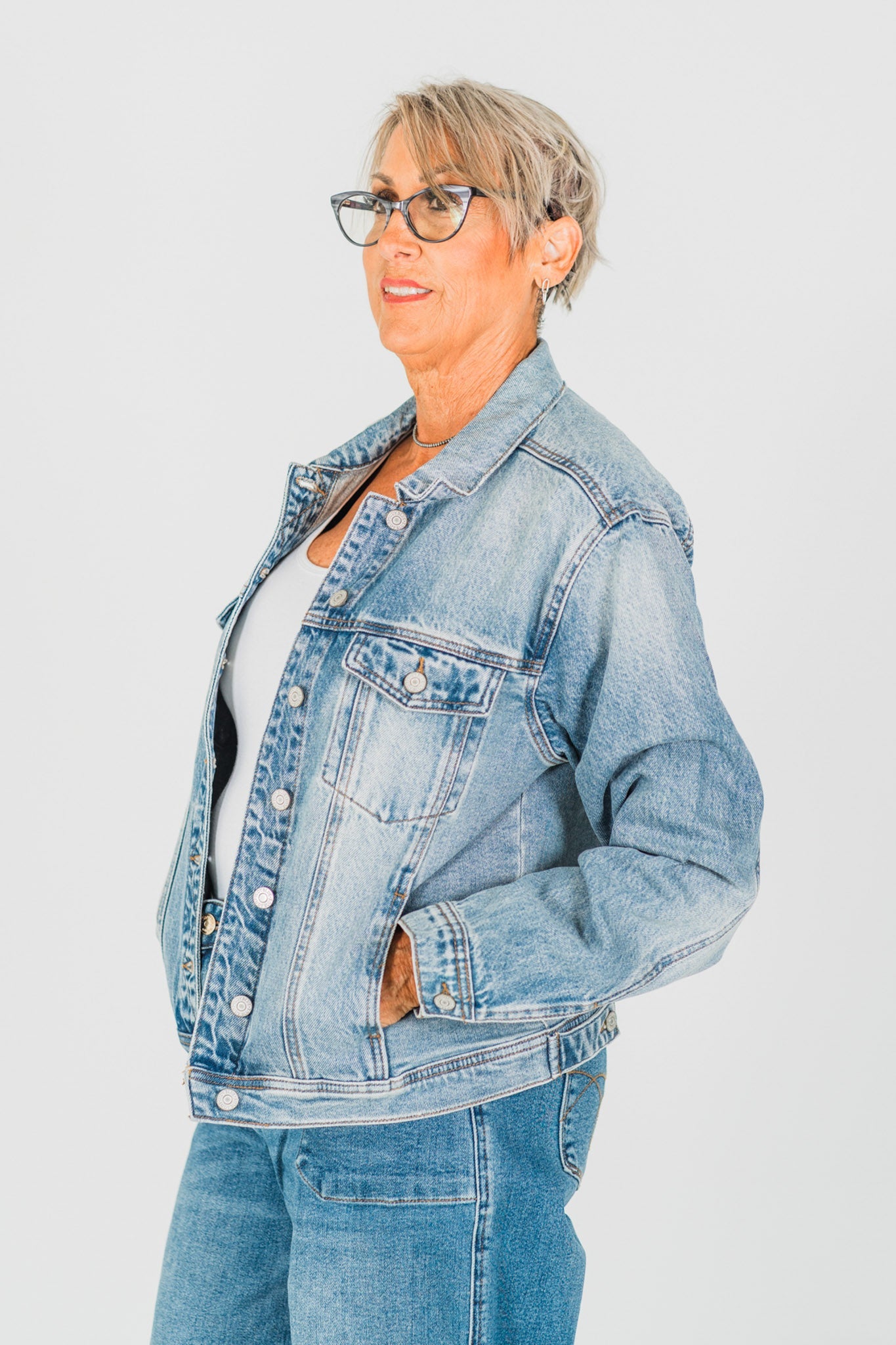 Judy Blue Boyfriend Rigid Magic Jean Jacket - Whiskey Skies - JUDY BLUE