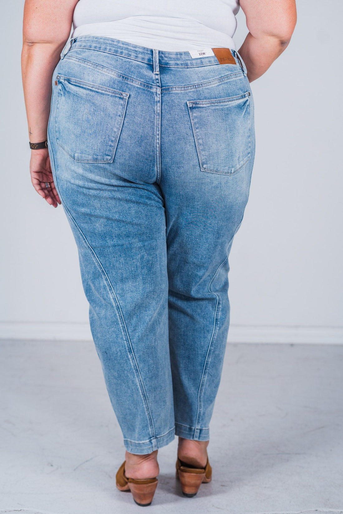Judy Blue High - Rise Side Panel Barrel Leg Judy Blue Jeans - Whiskey Skies - JUDY BLUE