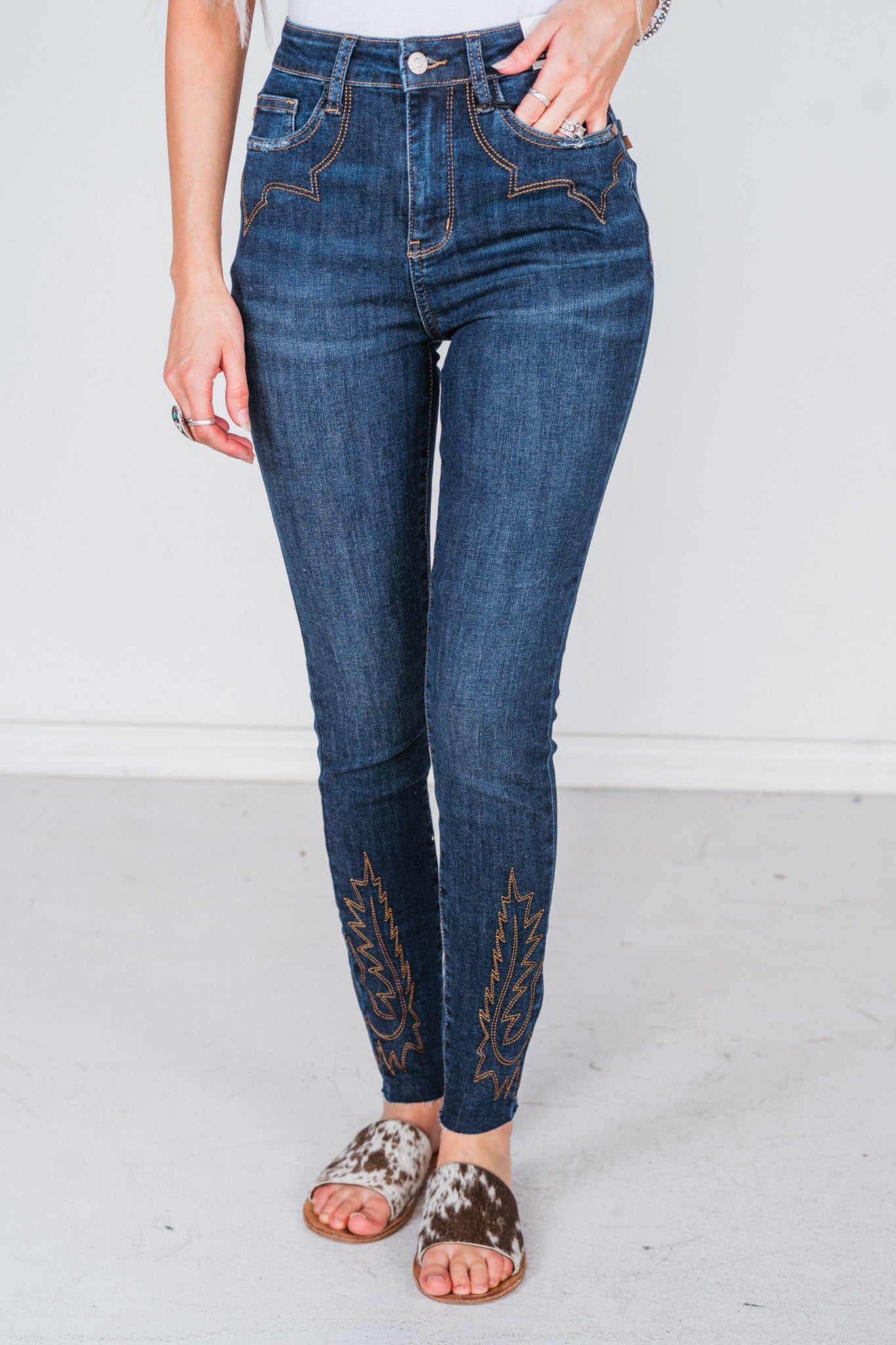 Judy Blue High-Rise Western Embroidered Skinny Jeans Whiskey Skies