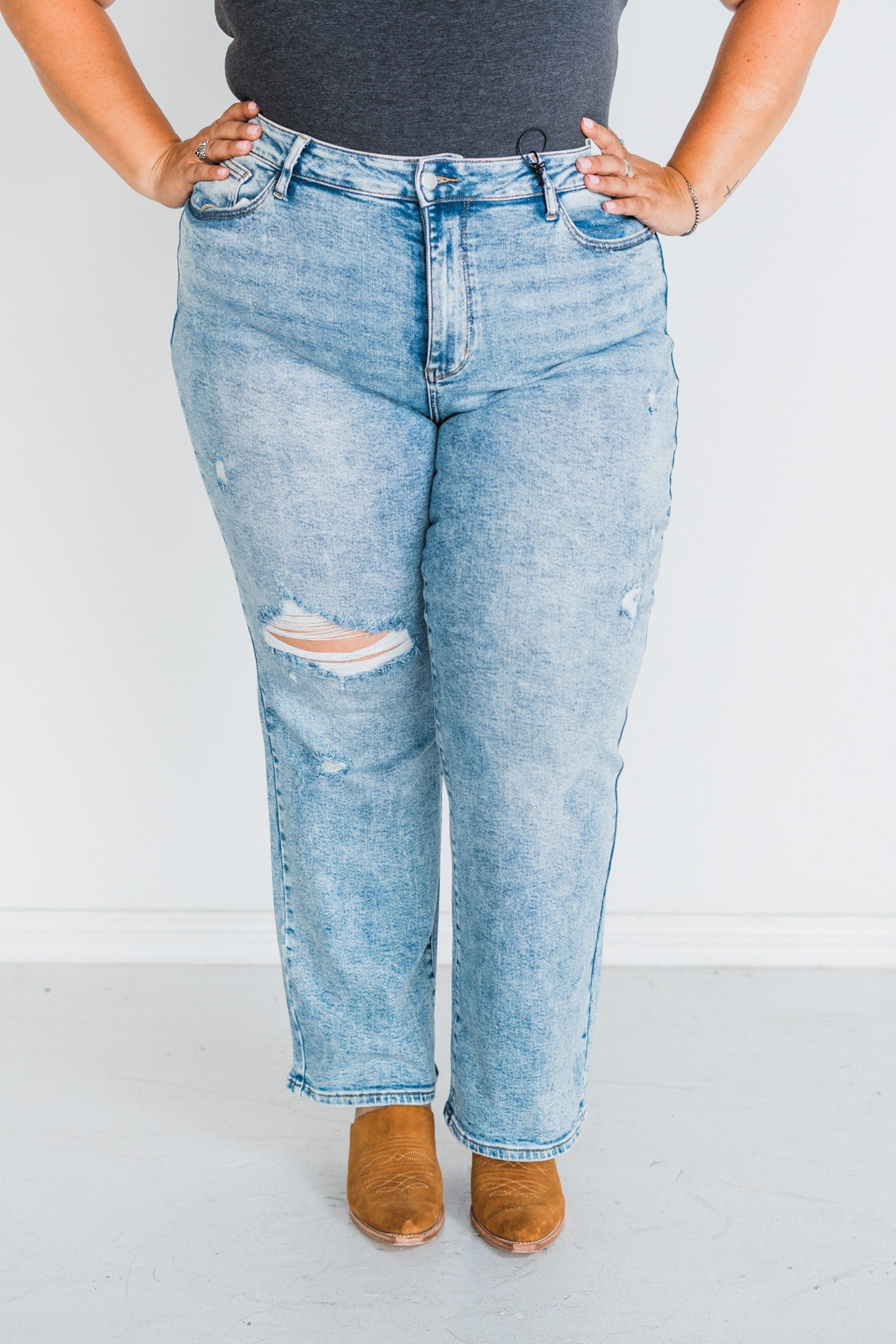 Judy Blue High - Waist Distressed 90's Straight Jeans - Whiskey Skies - JUDY BLUE