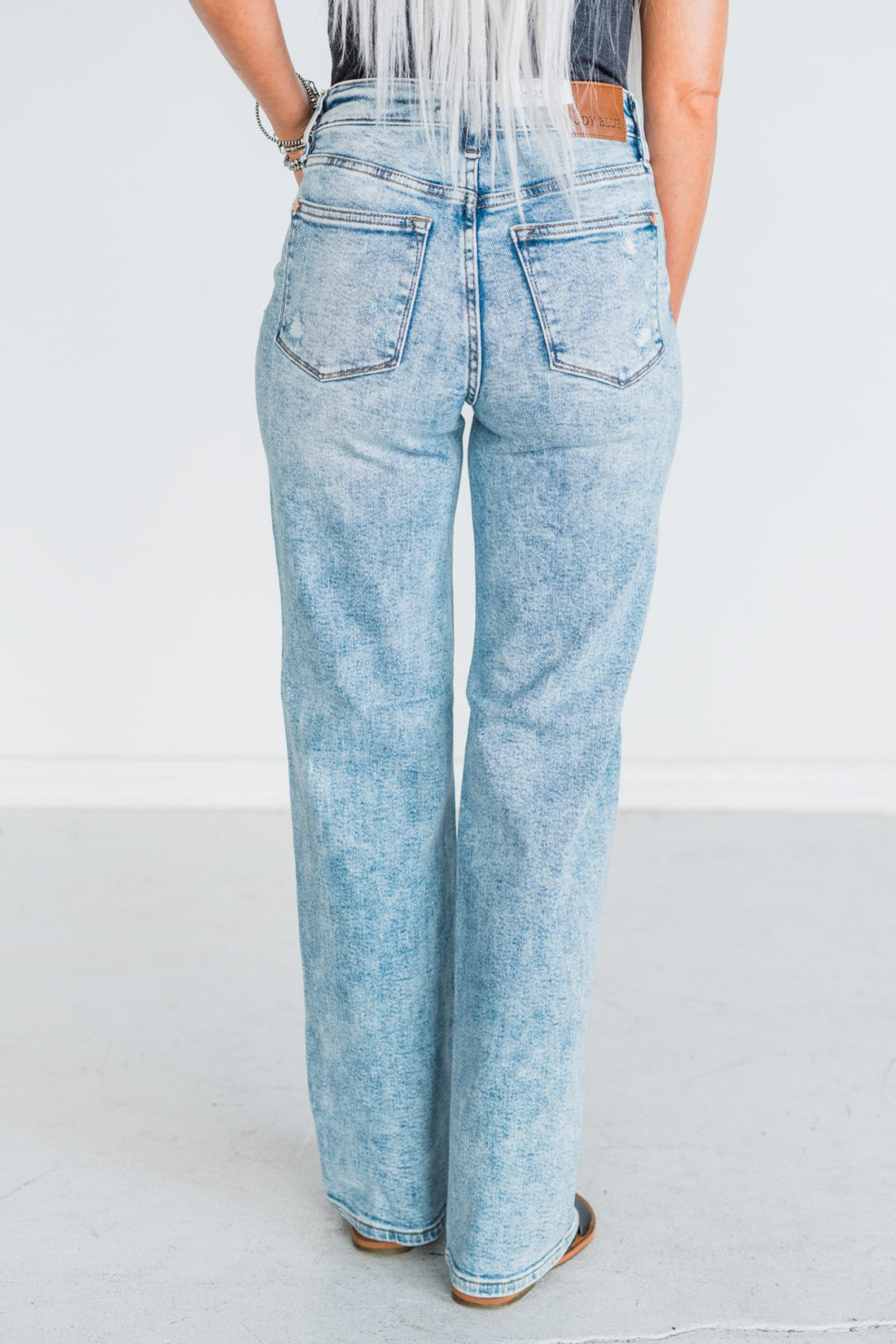 Judy Blue High - Waist Distressed 90's Straight Jeans - Whiskey Skies - JUDY BLUE