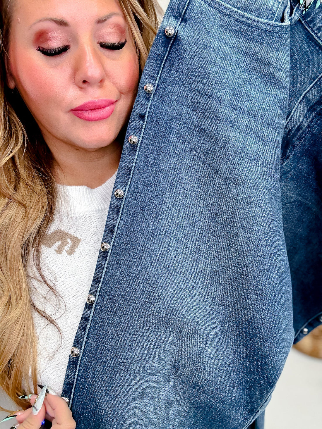 Judy Blue High - Waist Dome Studded Straight Jeans - Whiskey Skies - JUDY BLUE