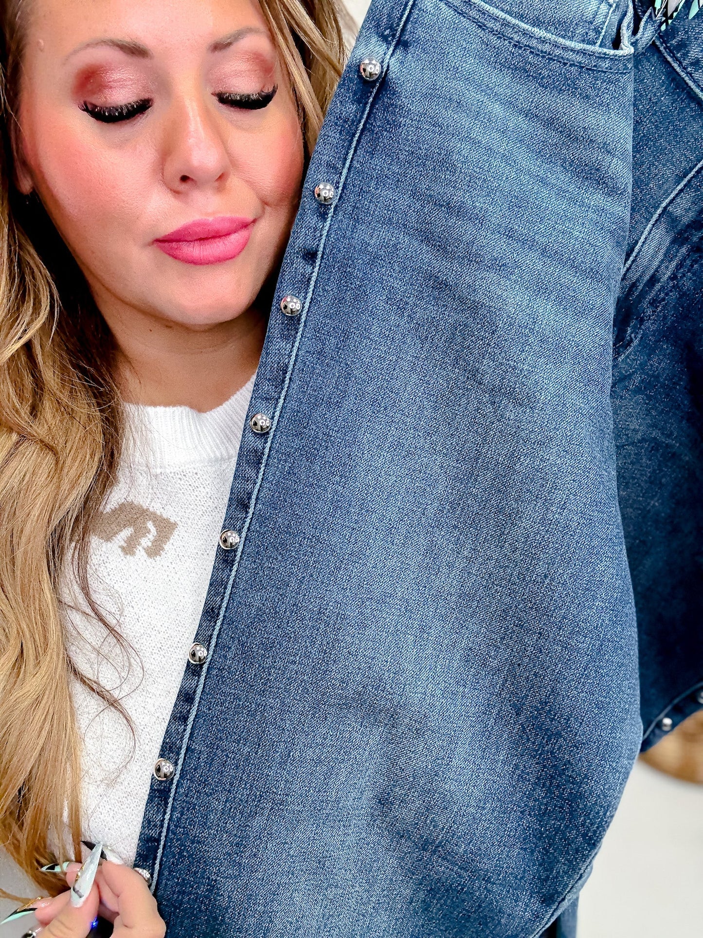 Judy Blue High - Waist Dome Studded Straight Jeans - Whiskey Skies - JUDY BLUE