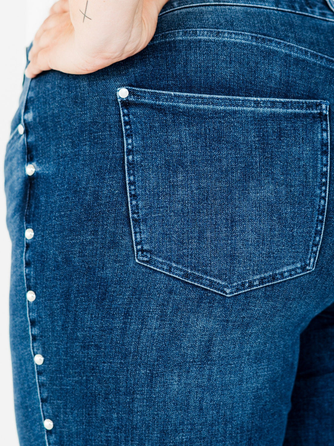 Judy Blue High - Waist Dome Studded Straight Jeans - Whiskey Skies - JUDY BLUE