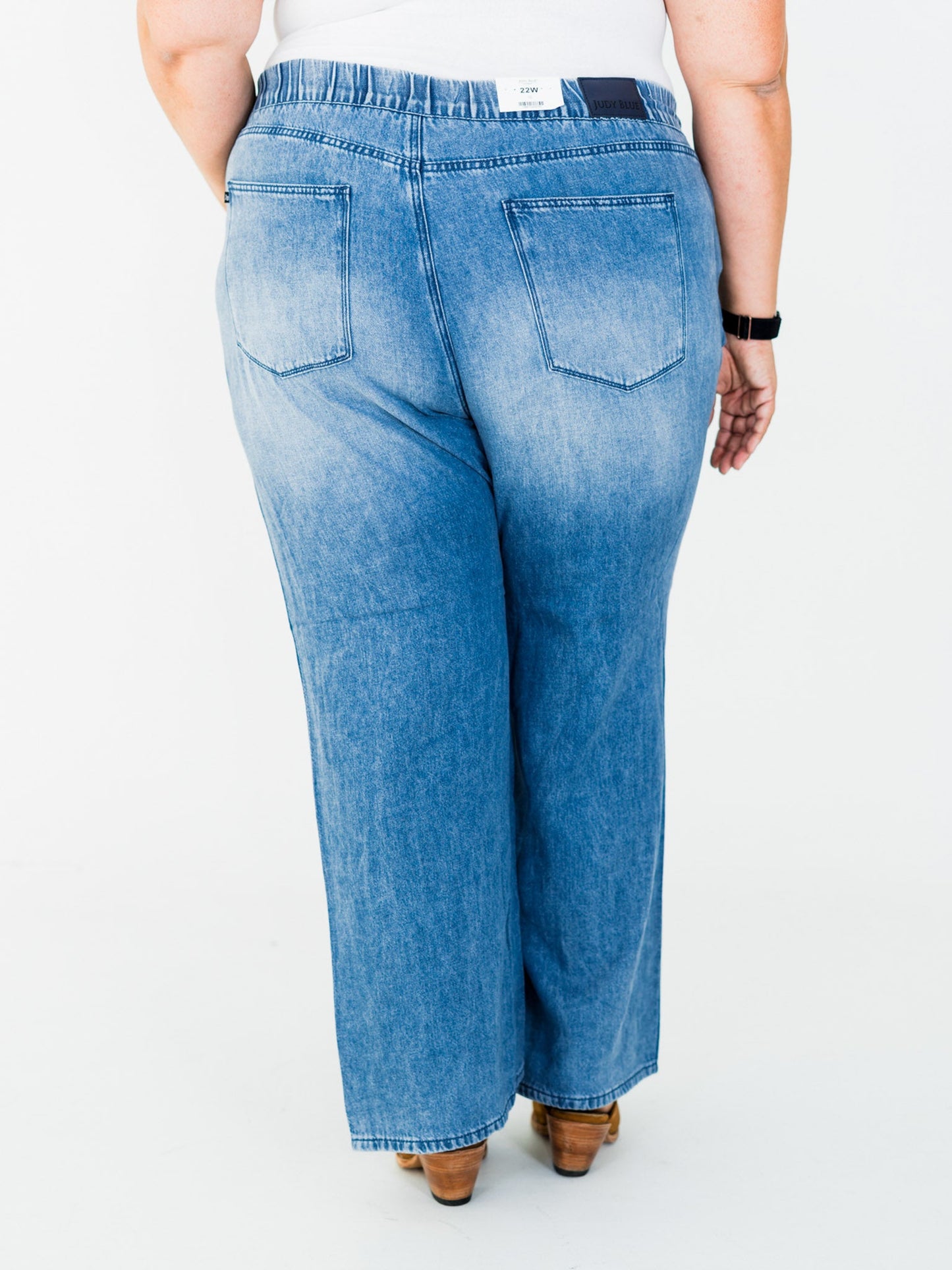 Judy Blue High - Waist Feather - Weight Wilhemina Elastic Waist Band Jeans - Whiskey Skies - JUDY BLUE