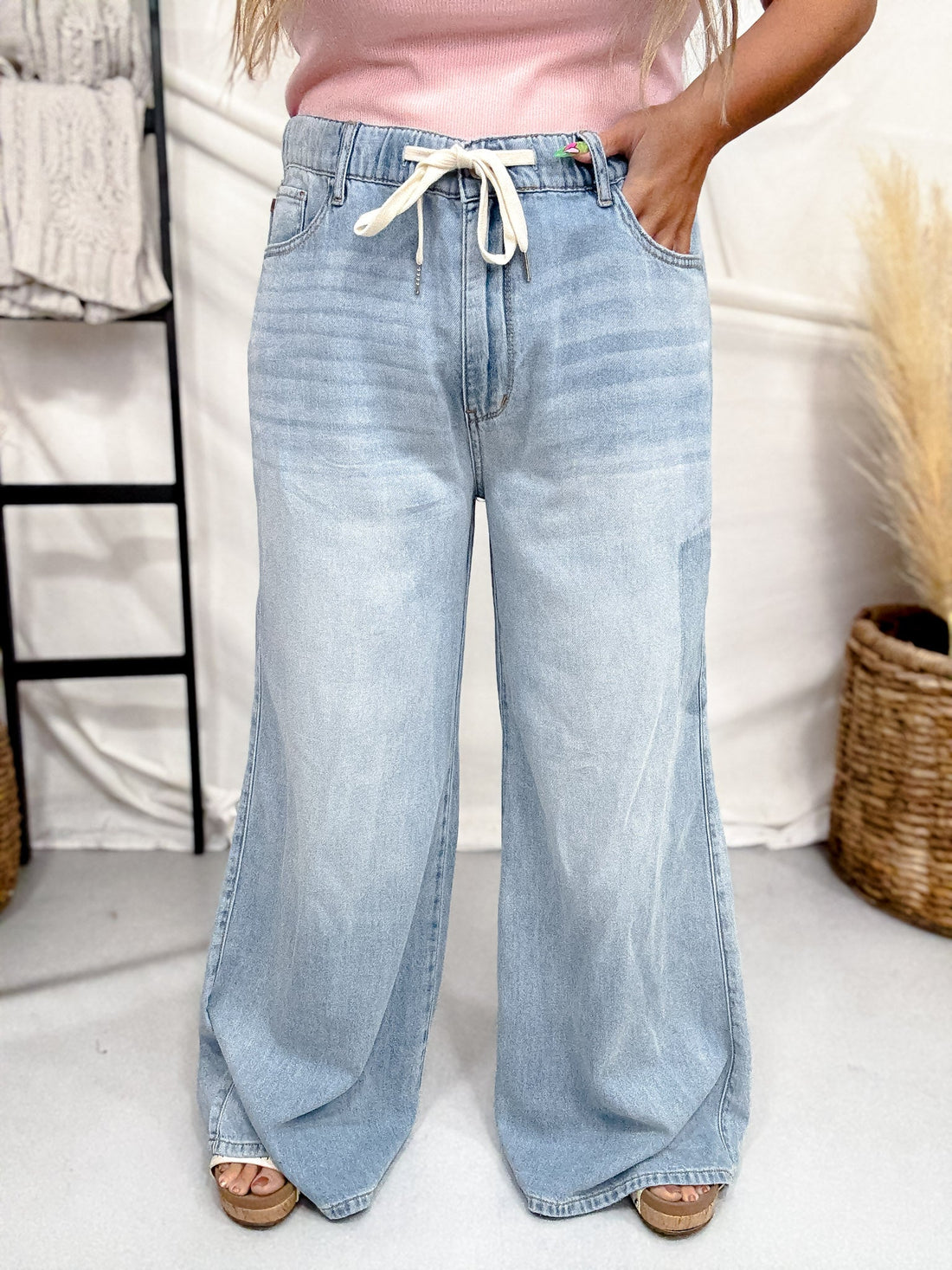 Judy Blue High - Waist Featherweight Palazzo Shadow Pocket Jeans - Whiskey Skies - JUDY BLUE