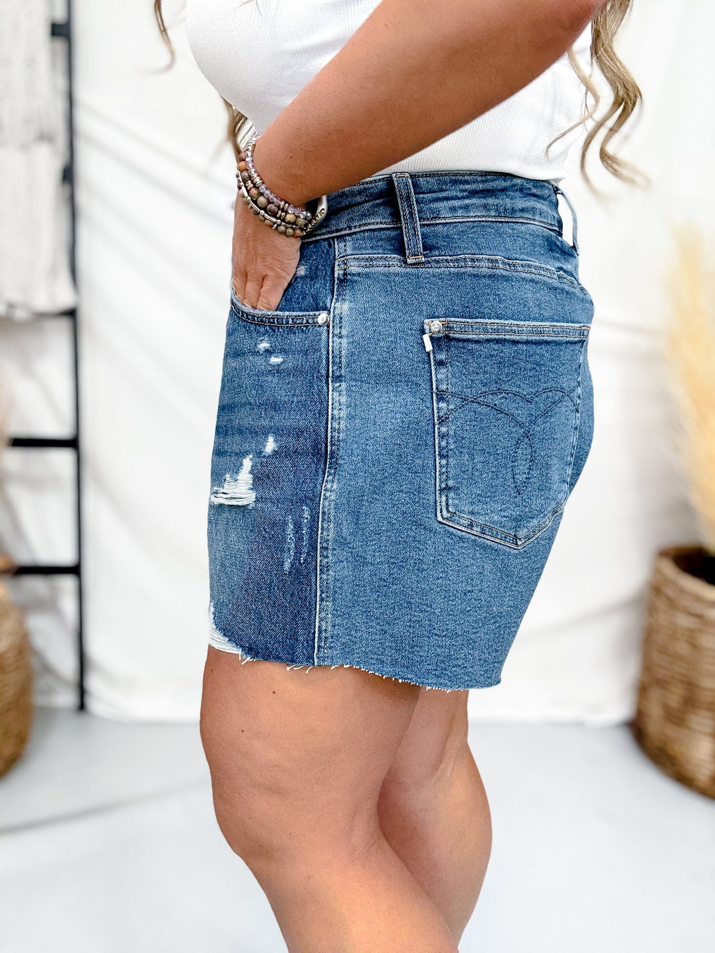 Judy Blue High - Waist Rigid Magic Cut Off Shorts - Whiskey Skies - JUDY BLUE