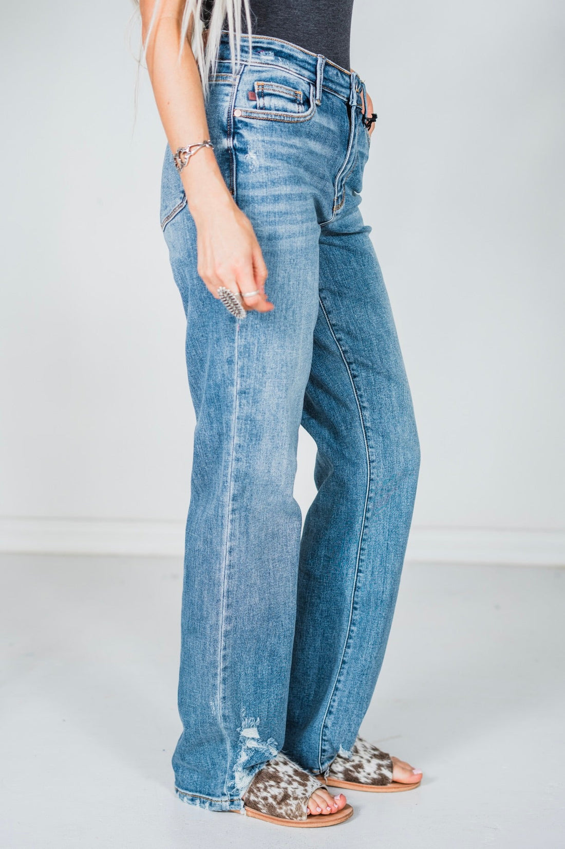 Judy Blue High - Waist Straight Jeans - Whiskey Skies - JUDY BLUE