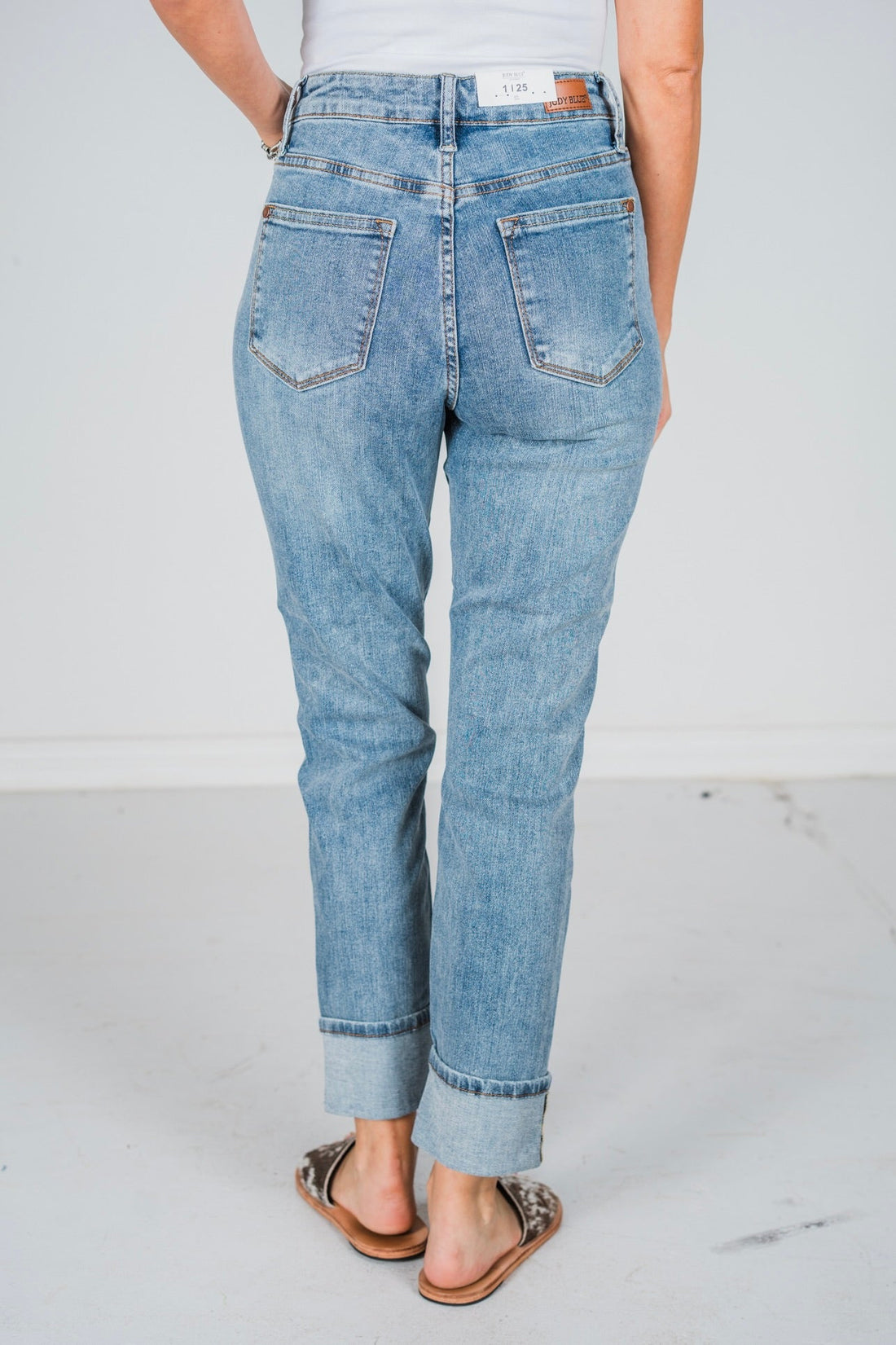 Judy Blue High - Waist Vintage Wash Boyfriend Jeans - Whiskey Skies - JUDY BLUE