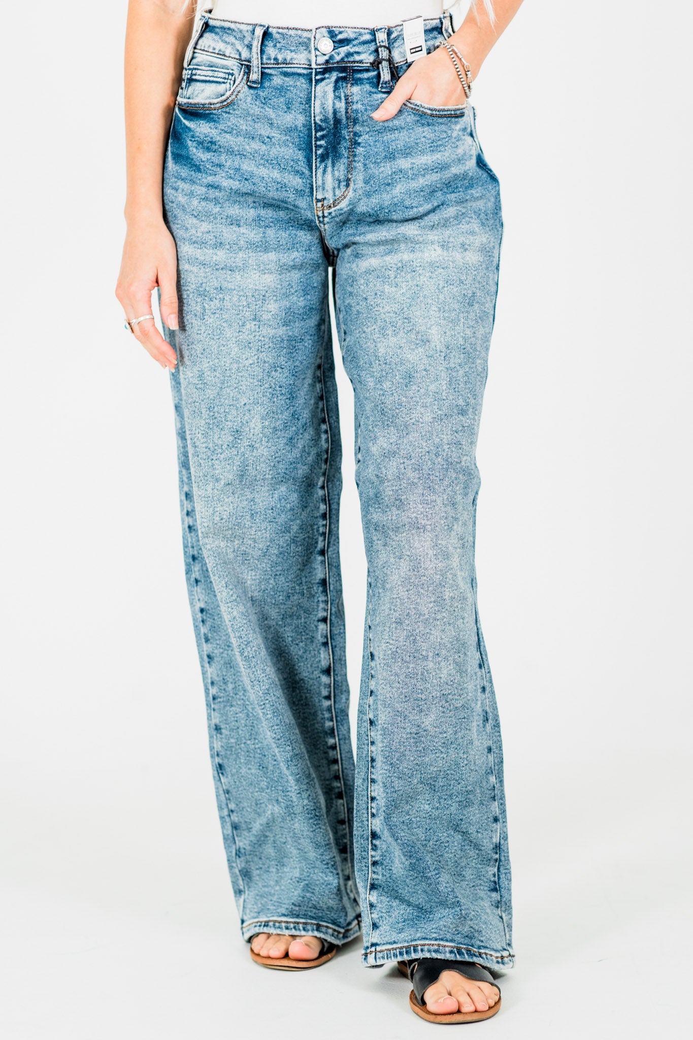 Judy Blue High - Waist Wilhemina Light Vintage Wash Wide Leg Jeans - Whiskey Skies - JUDY BLUE