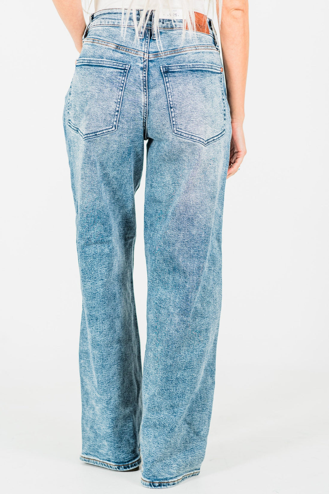 Judy Blue High - Waist Wilhemina Light Vintage Wash Wide Leg Jeans - Whiskey Skies - JUDY BLUE