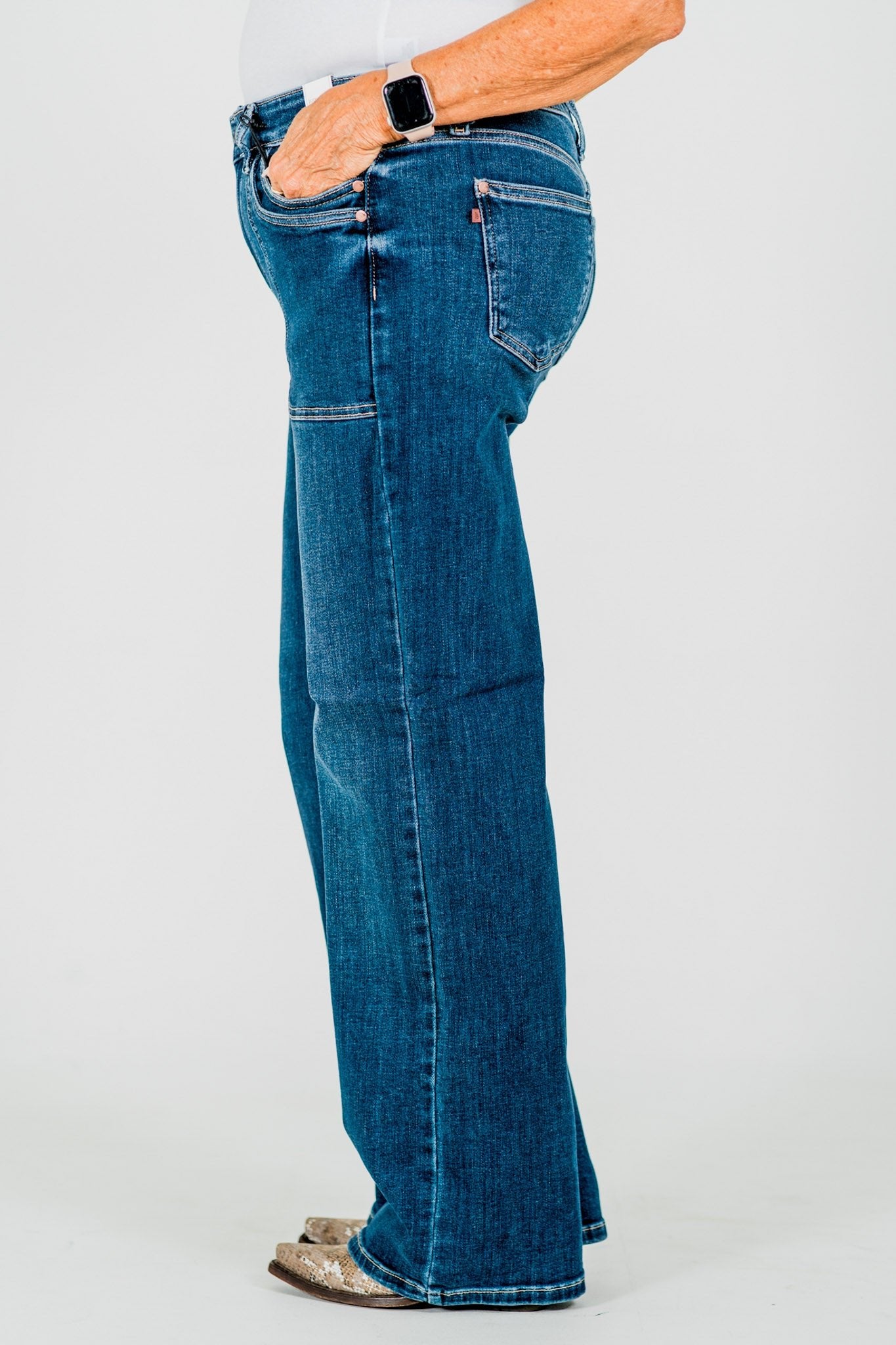 Judy Blue Mid Rise 90's Straight Jeans With Double Pockets - Whiskey Skies - JUDY BLUE