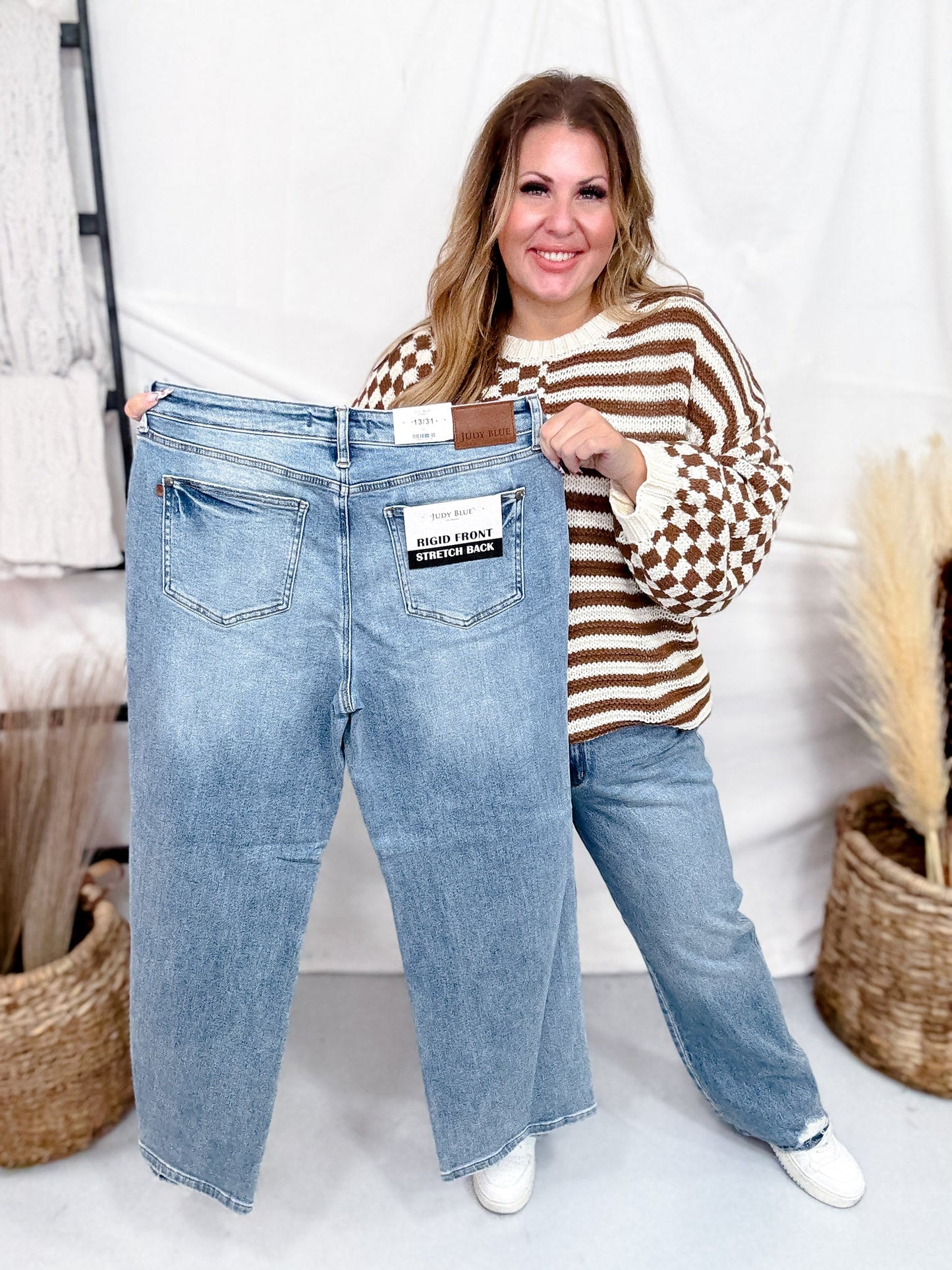 Judy Blue Mid - Rise 90's Straight Leg Rigid Magic Jeans - Whiskey Skies - JUDY BLUE