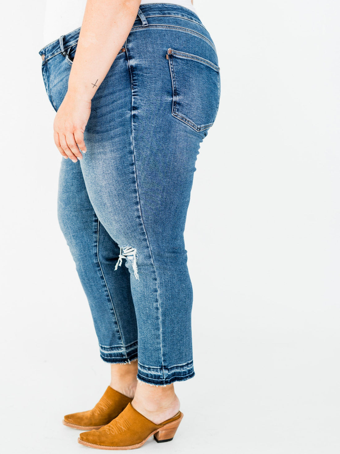 Judy Blue Mid - Rise Boyfriend Patch & Repair Jeans - Whiskey Skies - JUDY BLUE