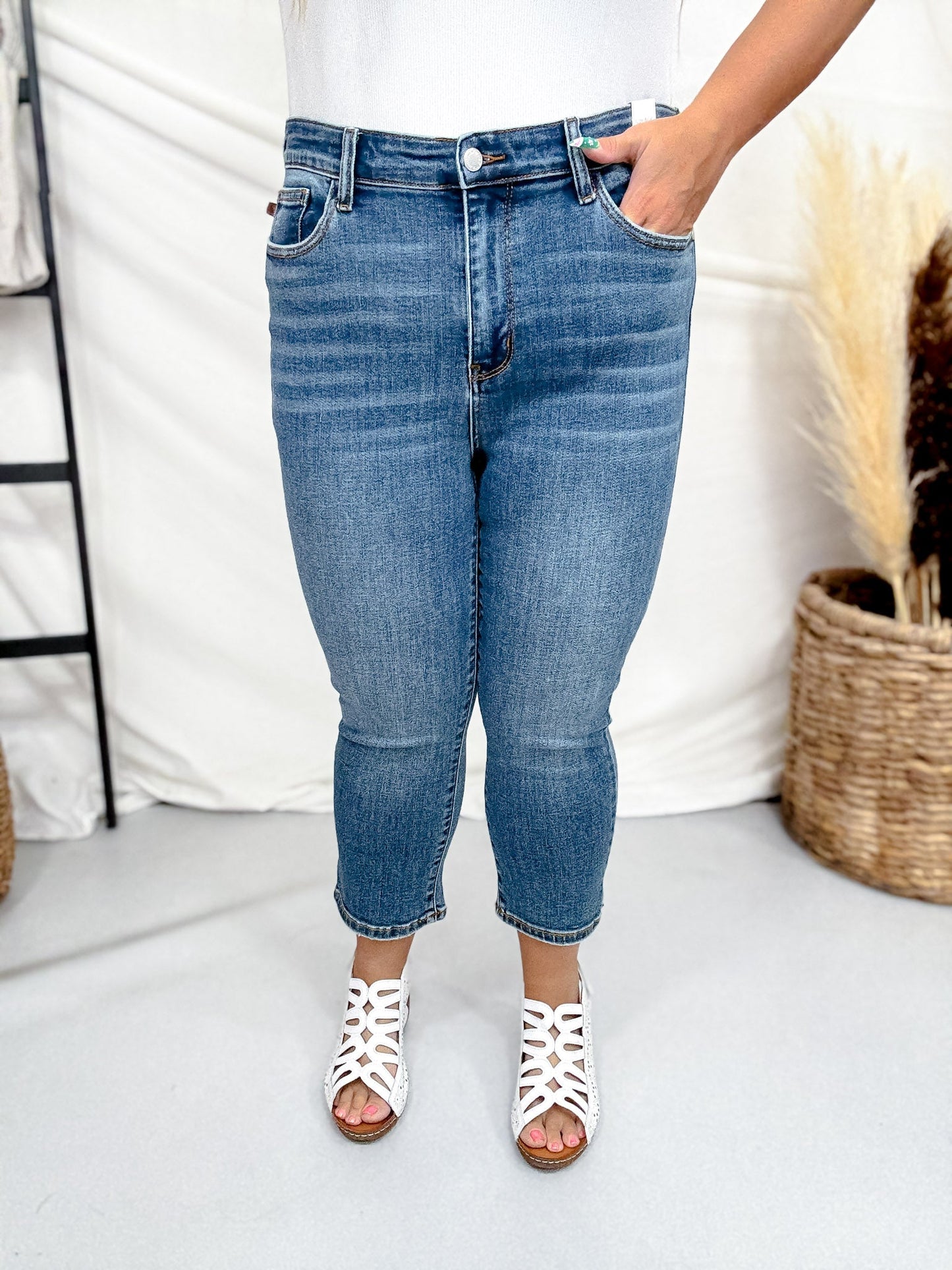 Judy Blue Mid Rise Capris - Whiskey Skies - JUDY BLUE