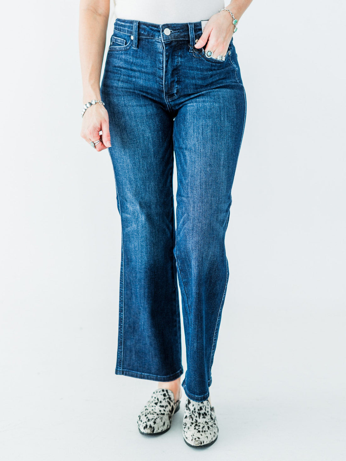 Judy Blue Mid - Rise Petite Straight Leg Tummy Control Jeans - Whiskey Skies - JUDY BLUE