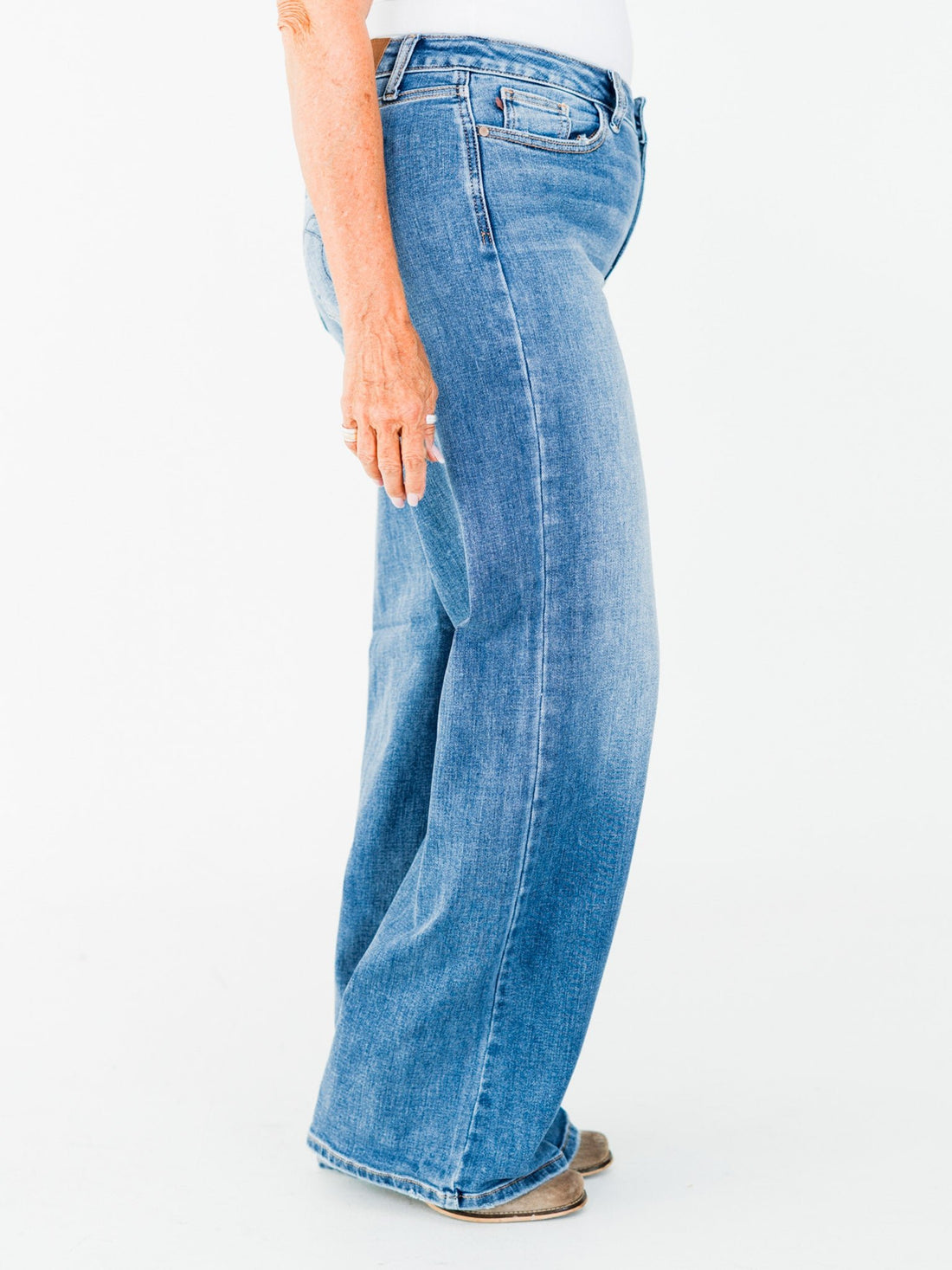 Judy Blue Mid - Rise Retro Wide Leg Jeans - Whiskey Skies - JUDY BLUE