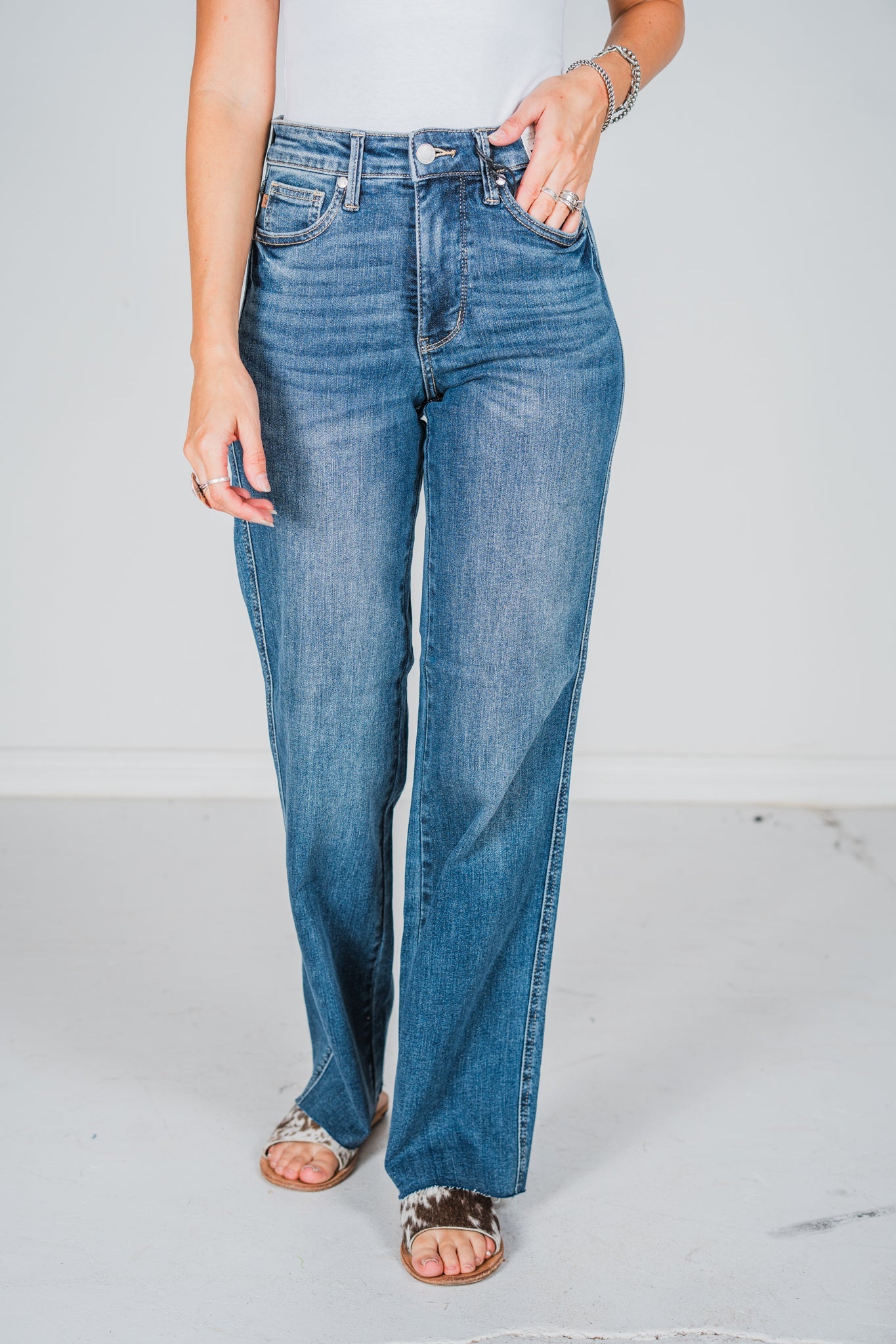 Judy Blue Mid - Rise Tummy Control Vintage Straight Leg Jeans - Whiskey Skies - JUDY BLUE