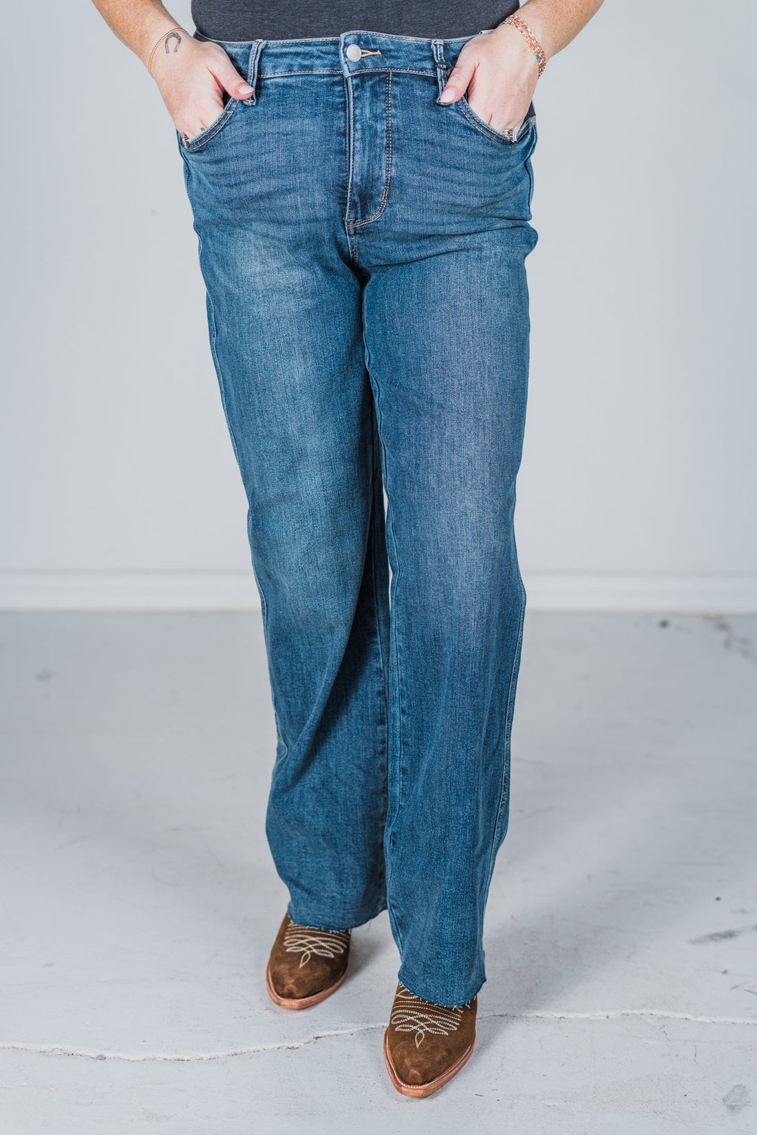 Judy Blue Mid - Rise Tummy Control Vintage Straight Leg Jeans - Whiskey Skies - JUDY BLUE