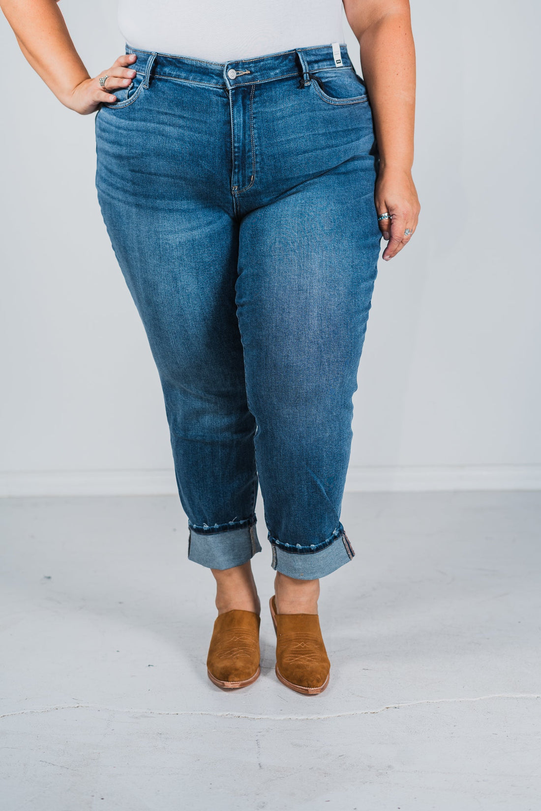 Judy Blue Mid - Rise Vintage Wash Cuffed Boyfriend Jeans - Whiskey Skies - JUDY BLUE