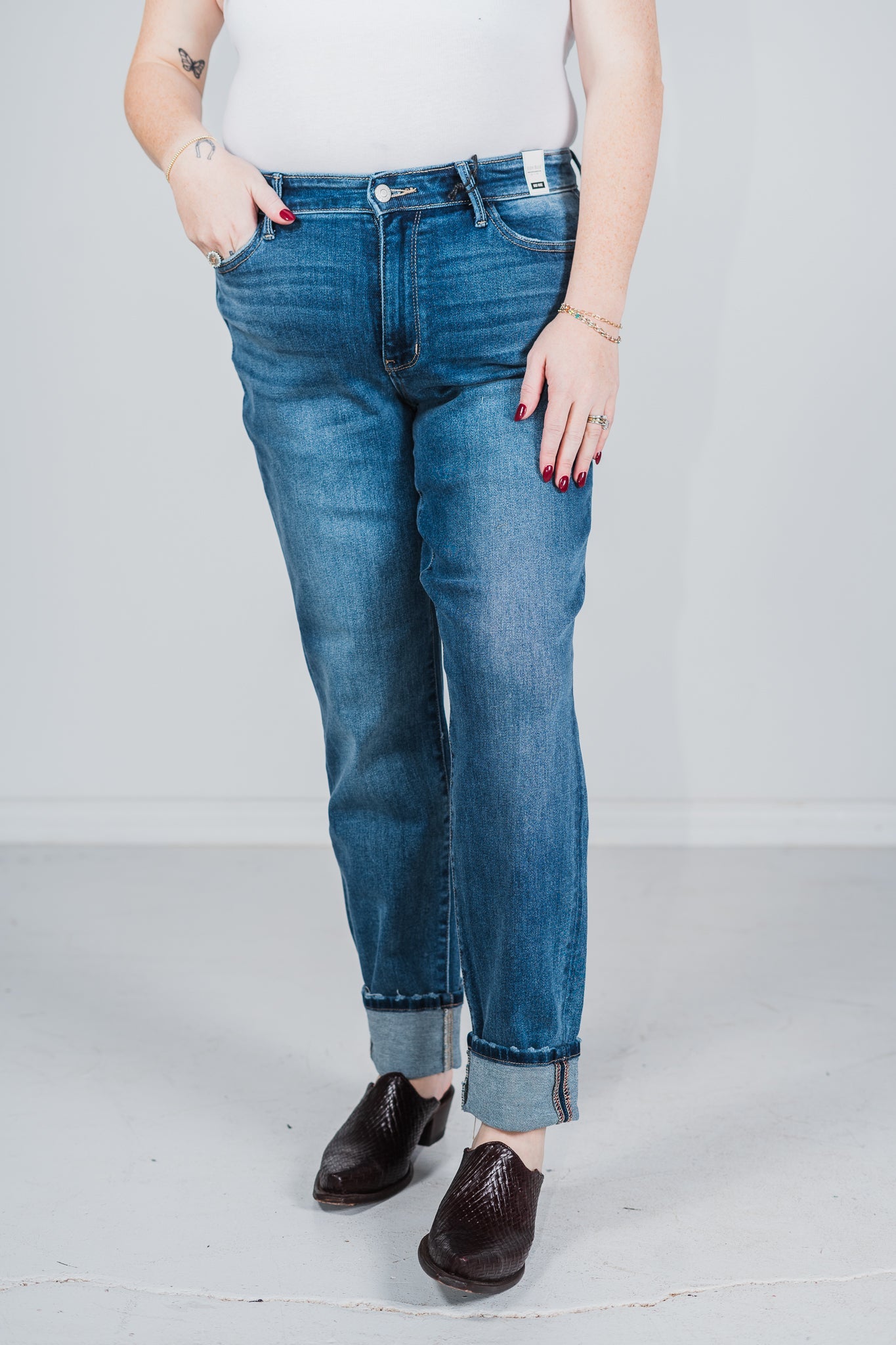 Judy Blue Mid - Rise Vintage Wash Cuffed Boyfriend Jeans - Whiskey Skies - JUDY BLUE