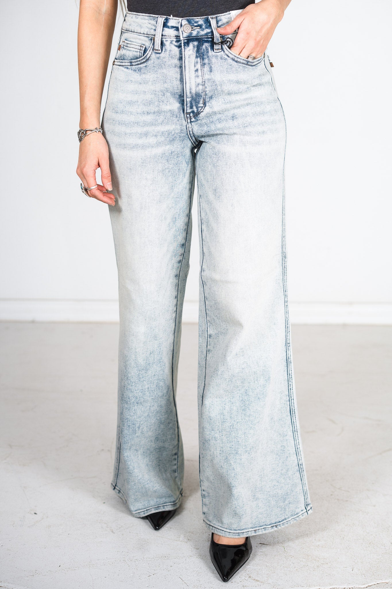 Judy Blue Tummy Control Retro Wide Leg Light Wash Jeans - Whiskey Skies - JUDY BLUE