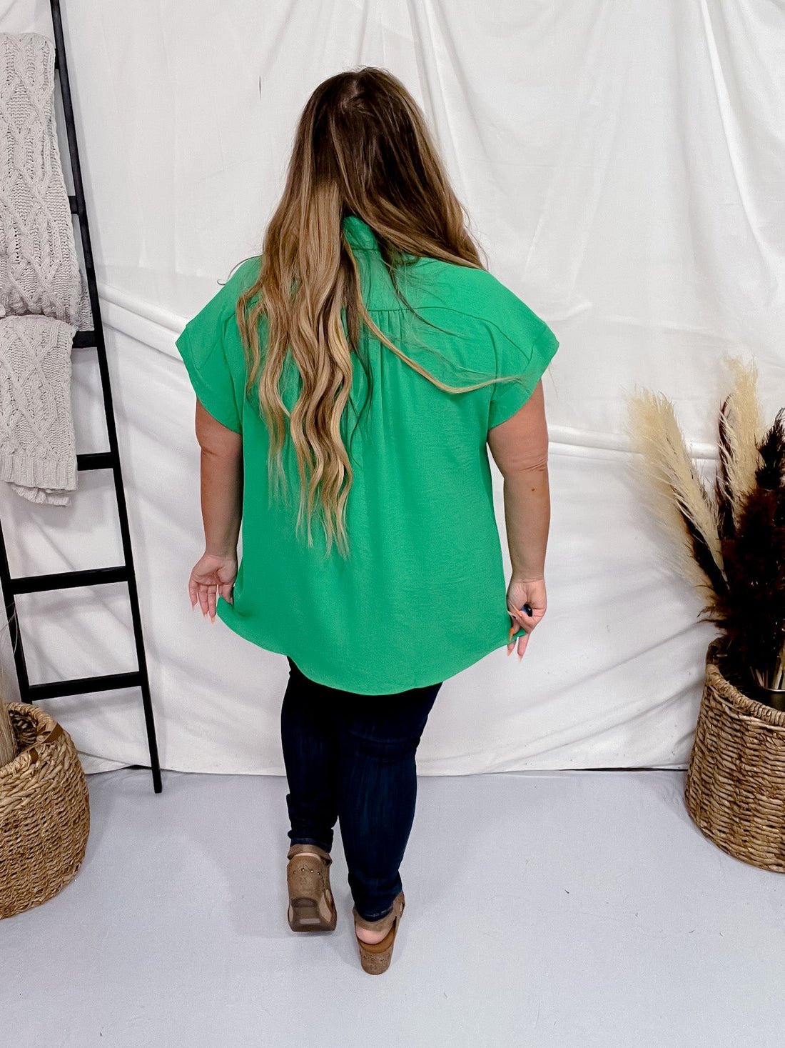 Kelly Green Cap Sleeve Air Flow Top with Pleated Back - Whiskey Skies - ANDREE BY UNIT