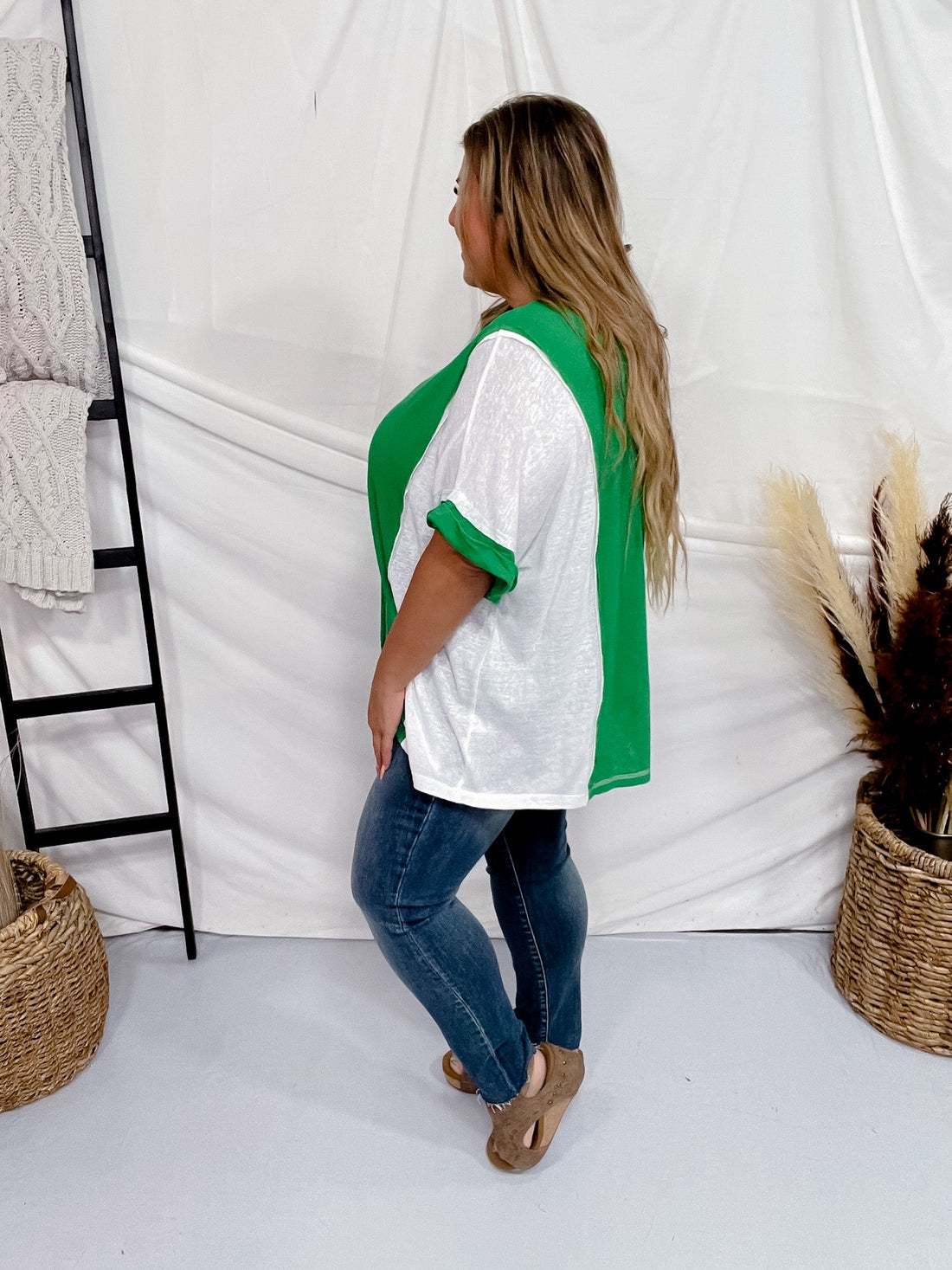 Kelly Green Colorblock Round Neck Top - Whiskey Skies - ANDREE BY UNIT