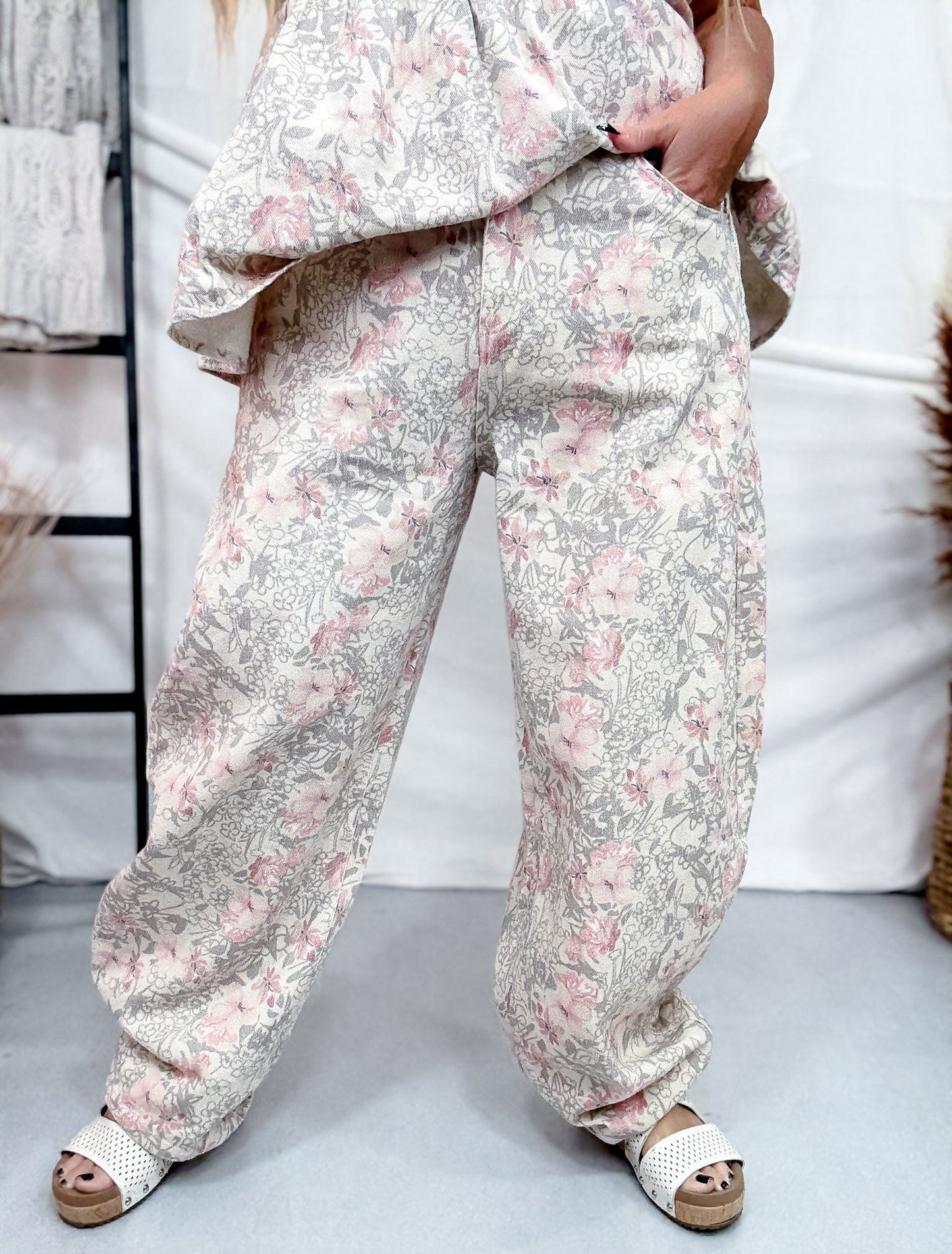 Khaki Floral Barrel Leg Pants - Whiskey Skies - DAVI & DANI