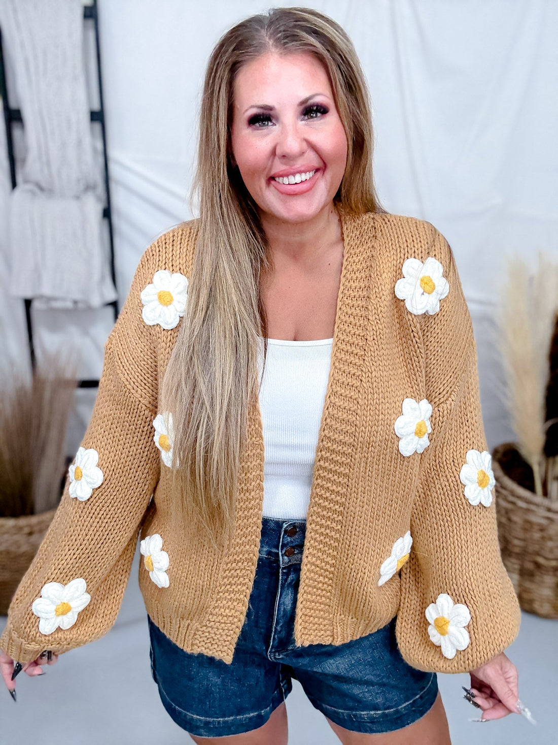 Knit Cardigan with Daisies in Camel Brown - Whiskey Skies - POLAGRAM + BAEVELY