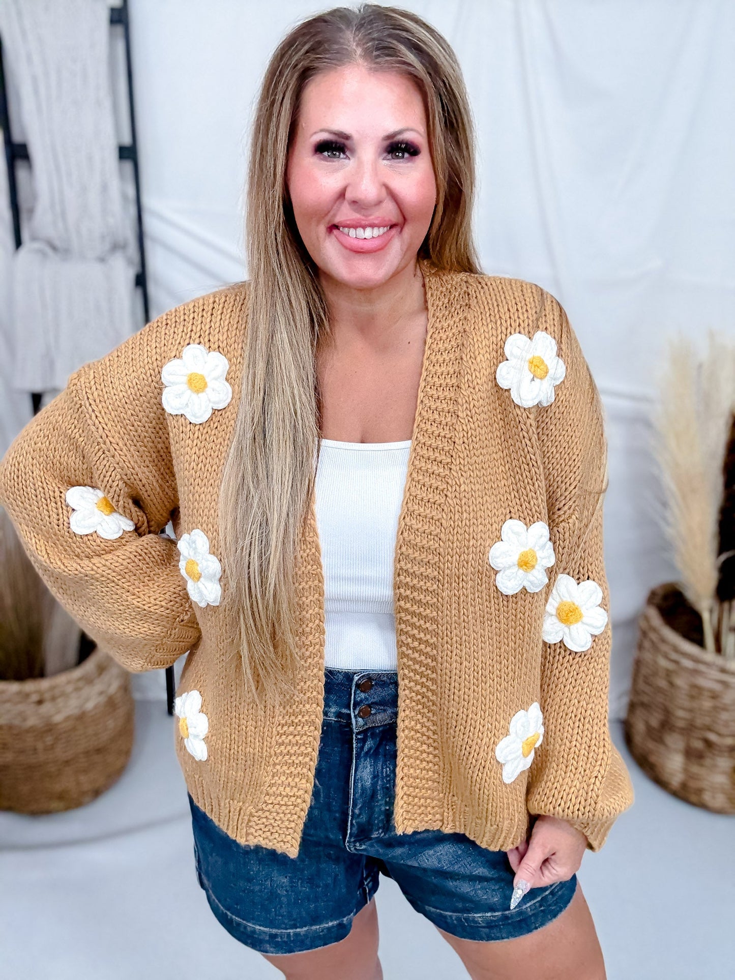 Knit Cardigan with Daisies in Camel Brown - Whiskey Skies - POLAGRAM + BAEVELY