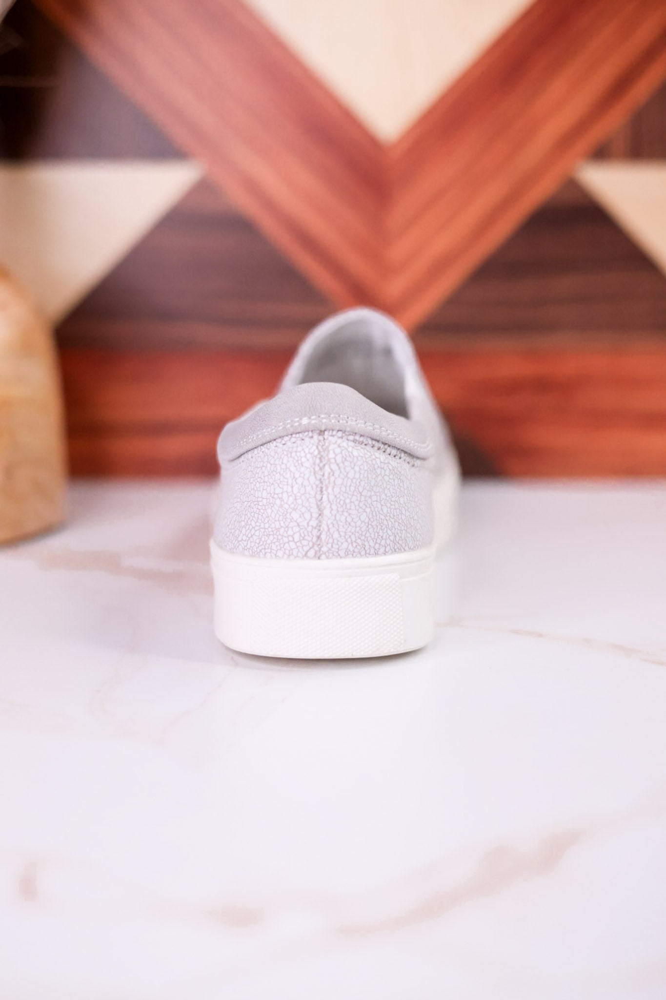 Light Gray Crackle Marian Slip On Sneakers - Whiskey Skies - VERY G
