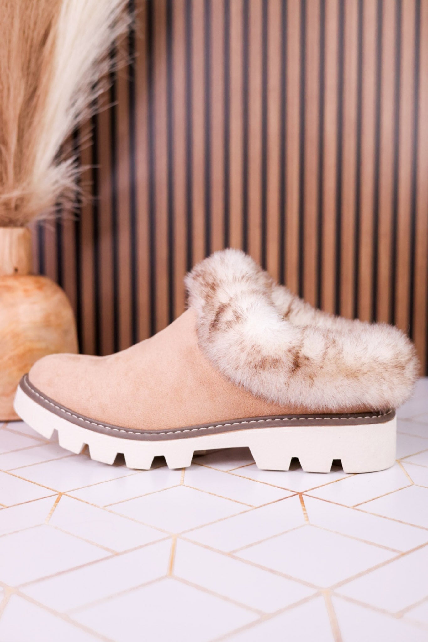 Light Taupe Mahika Fur Lined Clog - Whiskey Skies - VERY G