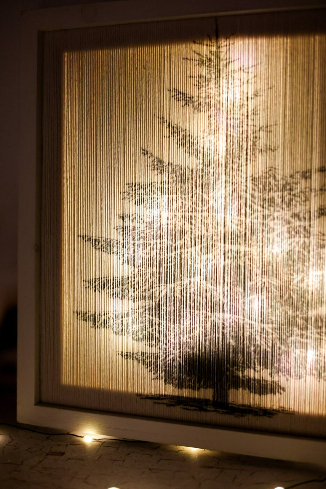 Lighted White Framed Christmas Tree Wall Sign - Whiskey Skies - WT COLLECTION