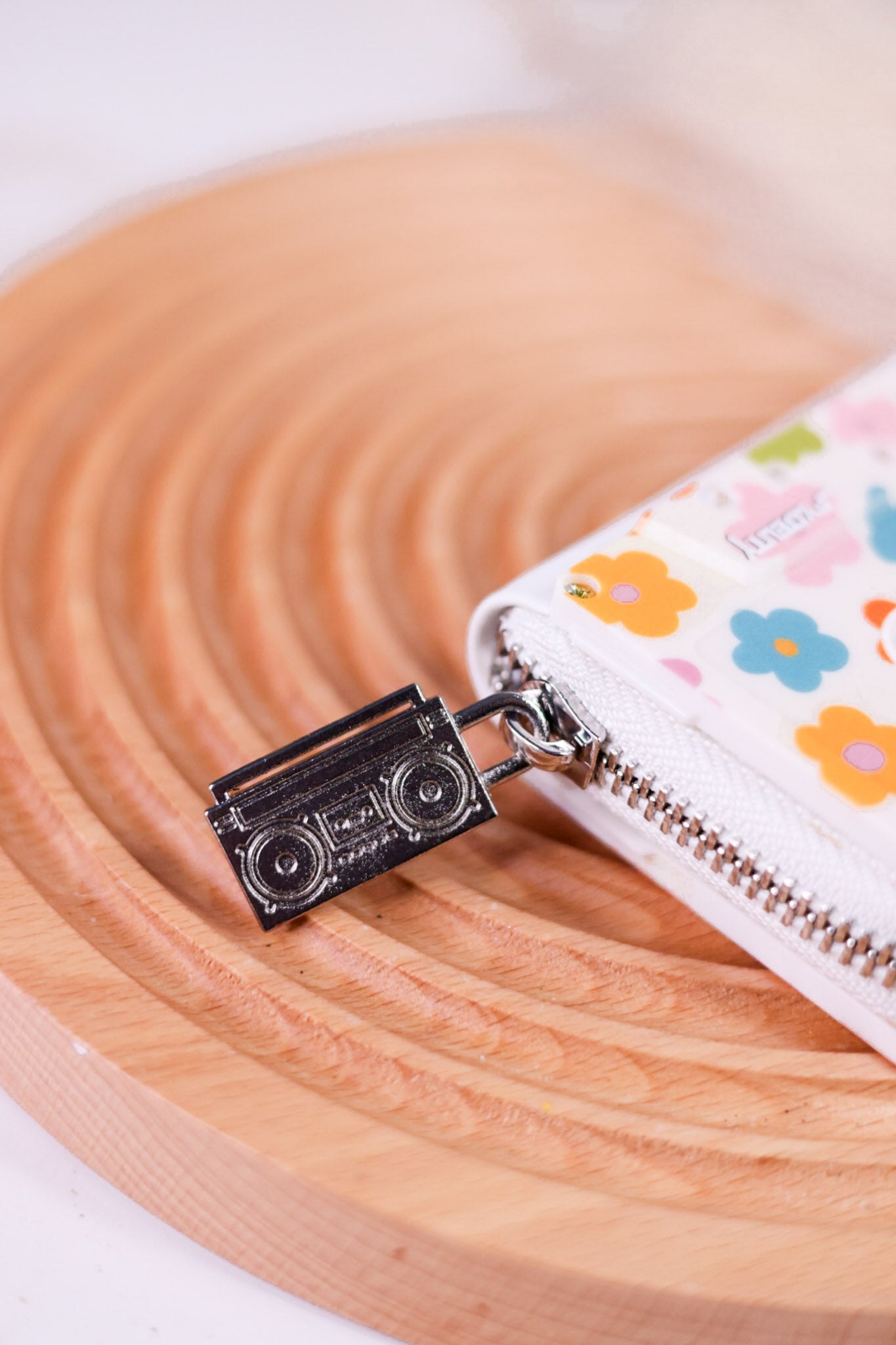 Limited Edition Mulit - Poppy Mixtape Wallet - Whiskey Skies - FYDELITY