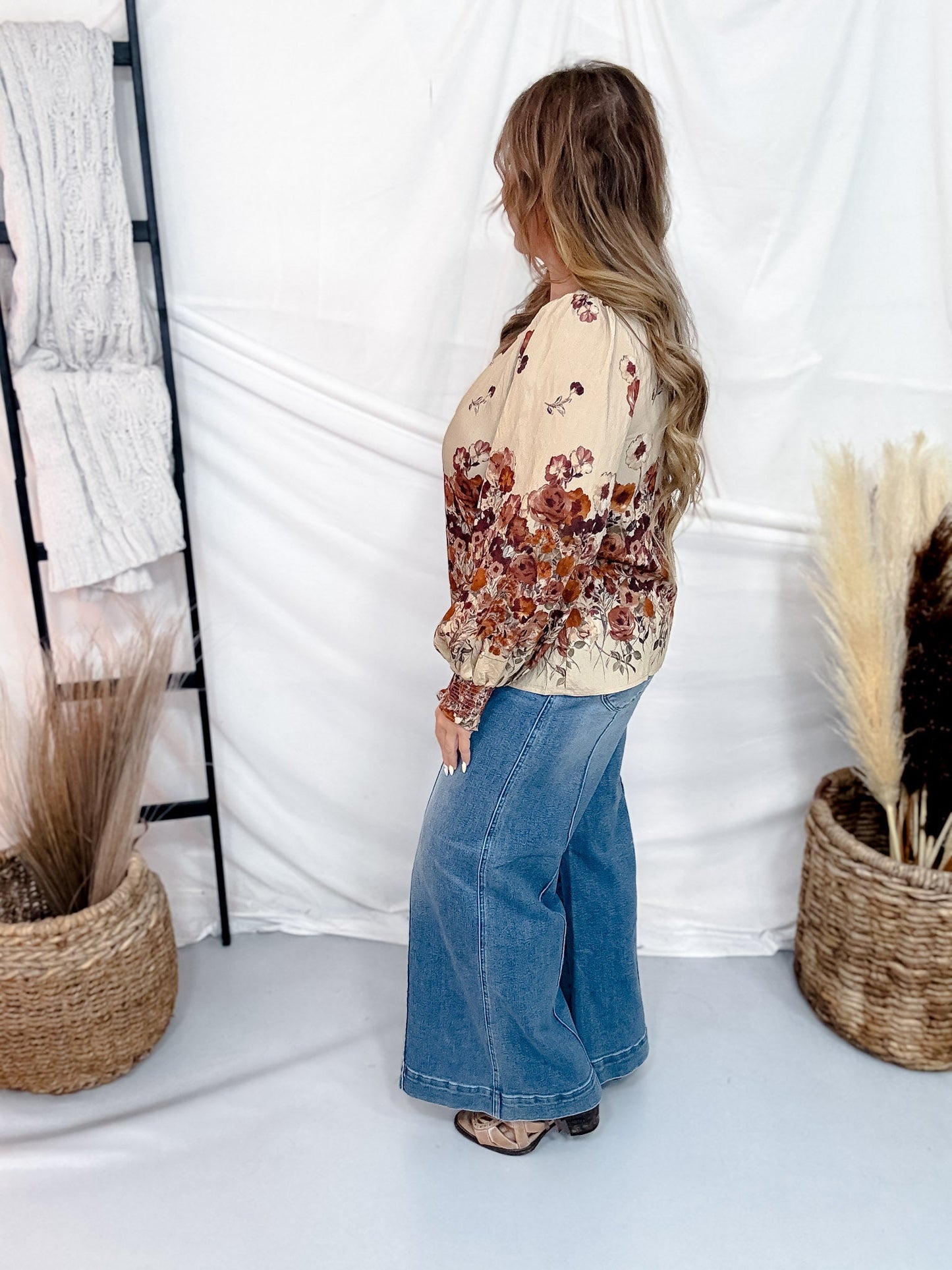 Long Sleeve Autumn Garden Top With Round Neckline - Whiskey Skies - ODDI