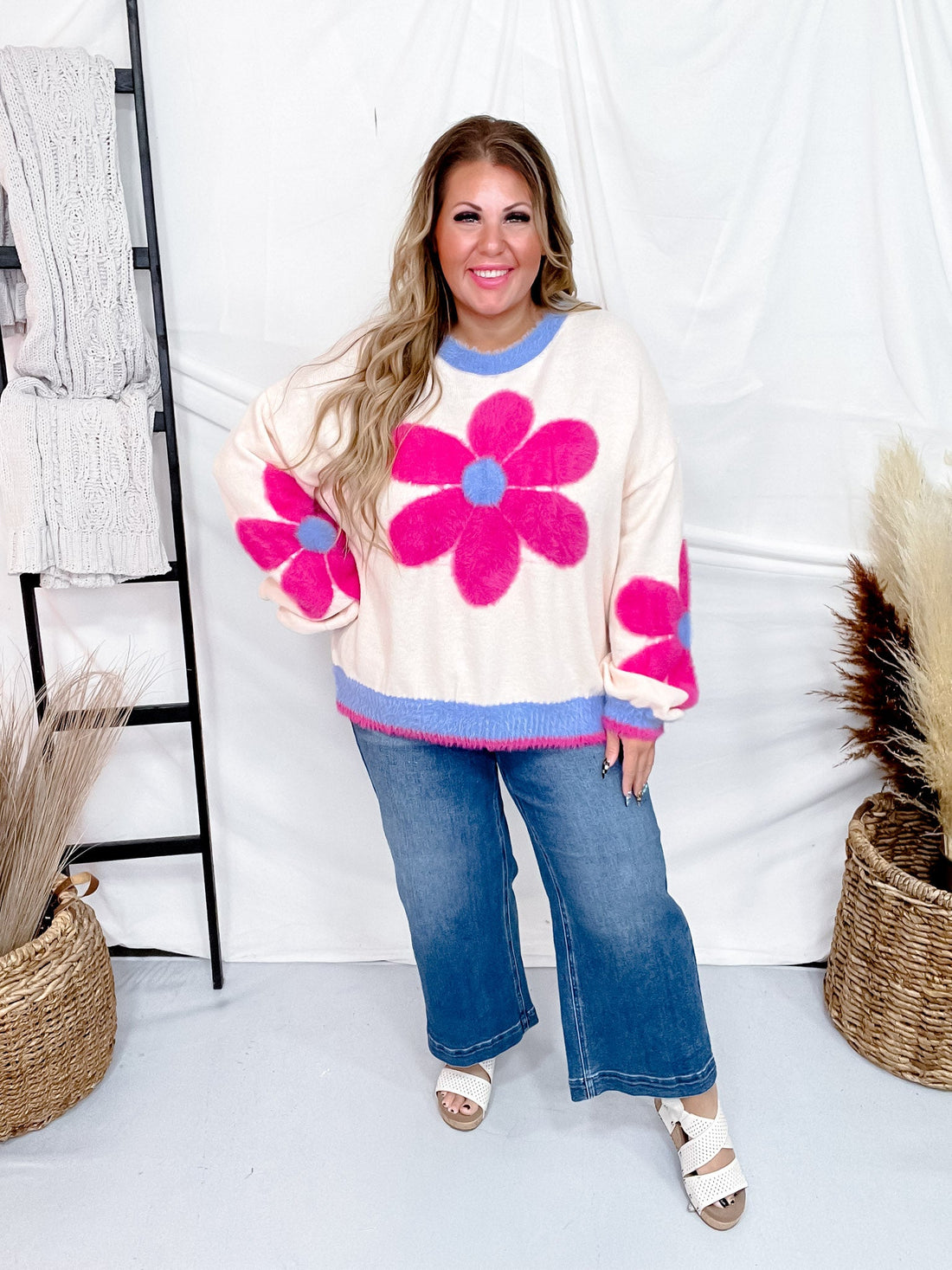 Long Sleeve Daisy Pattern Knit Pullover Sweater - Whiskey Skies - EASEL