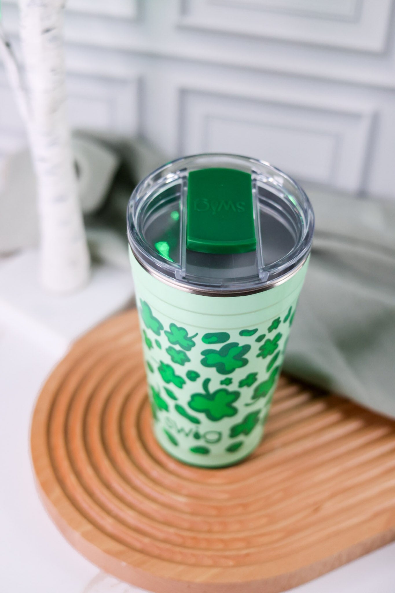 Lucky Leopard 24oz Party Cup - Whiskey Skies - SWIG LIFE